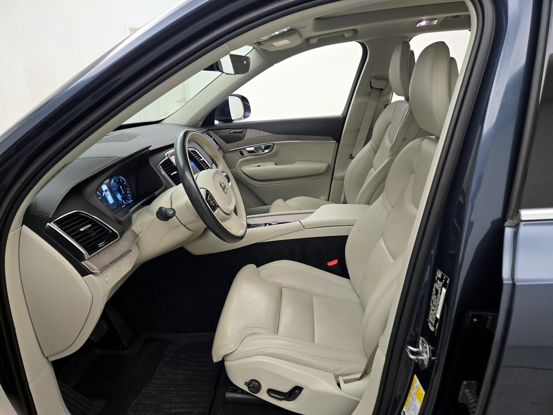Thumbnail: 2021 Volvo XC90 - 11