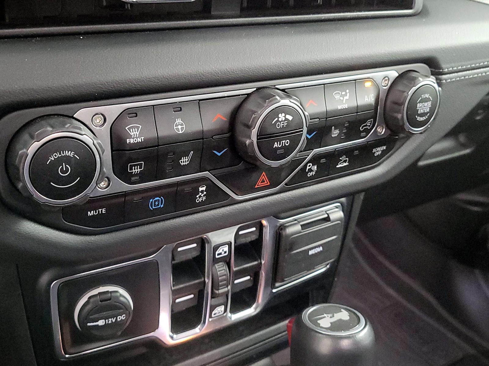 2024 Jeep Wrangler 4xe Sahara 4XE - Photo 17