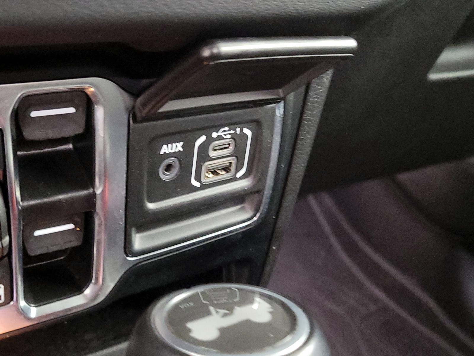 2024 Jeep Wrangler 4xe Sahara 4XE - Photo 19