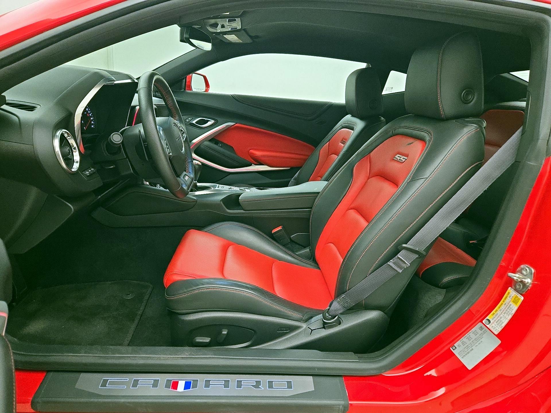 Thumbnail: 2016 Chevrolet Camaro - 11
