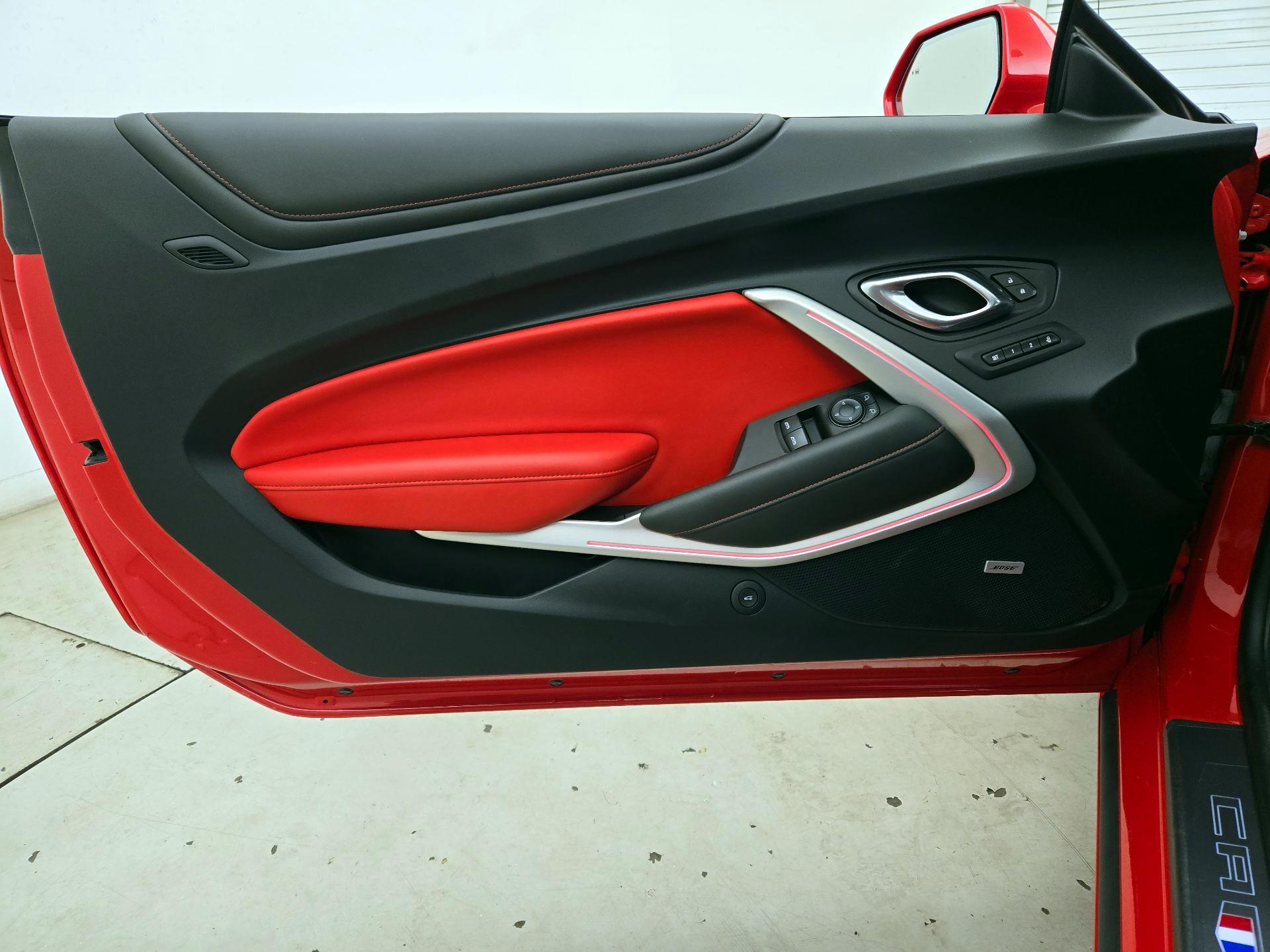 Thumbnail: 2016 Chevrolet Camaro - 12