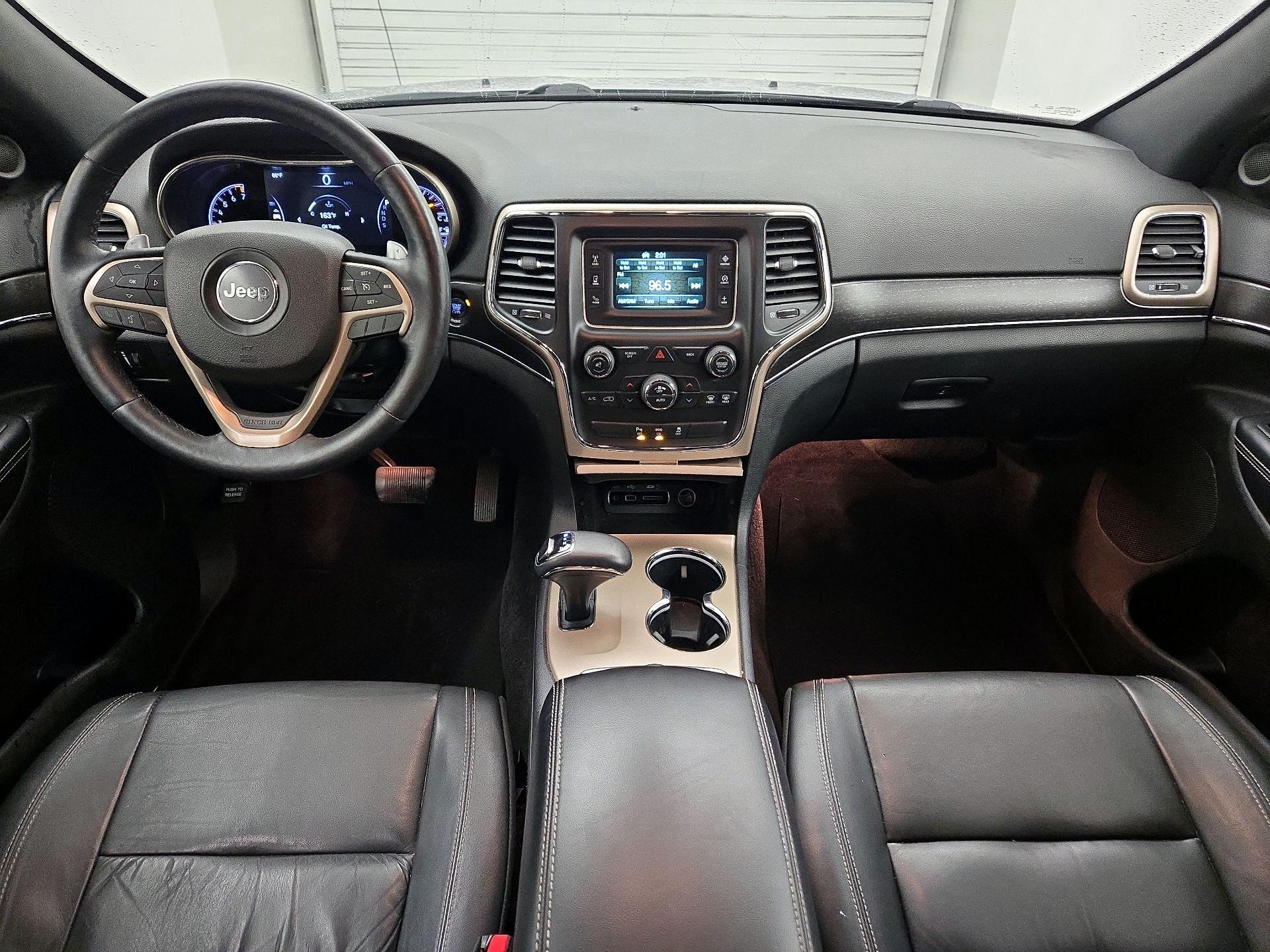 Thumbnail: 2015 Jeep Grand Cherokee - 9