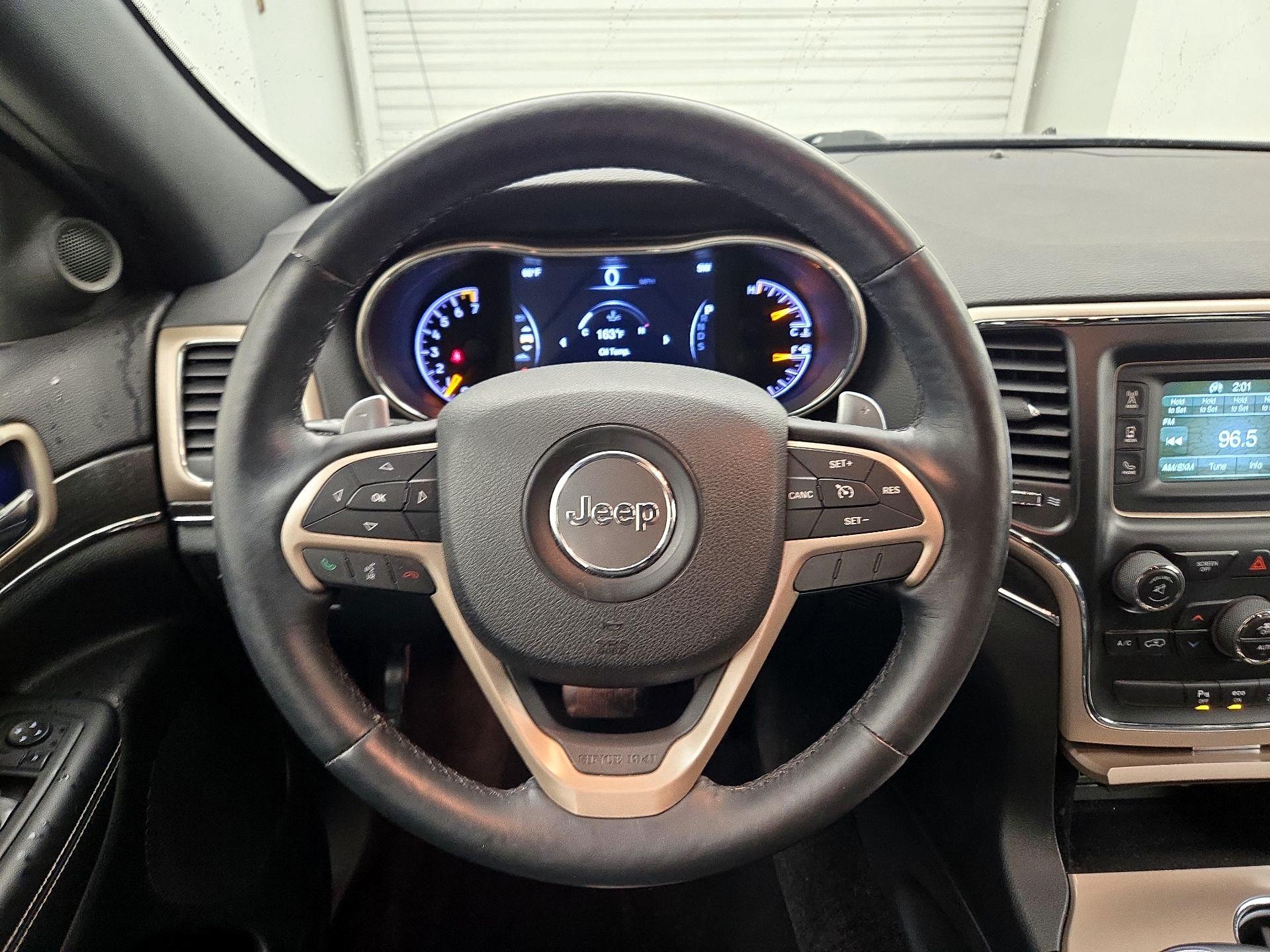 Thumbnail: 2015 Jeep Grand Cherokee - 10