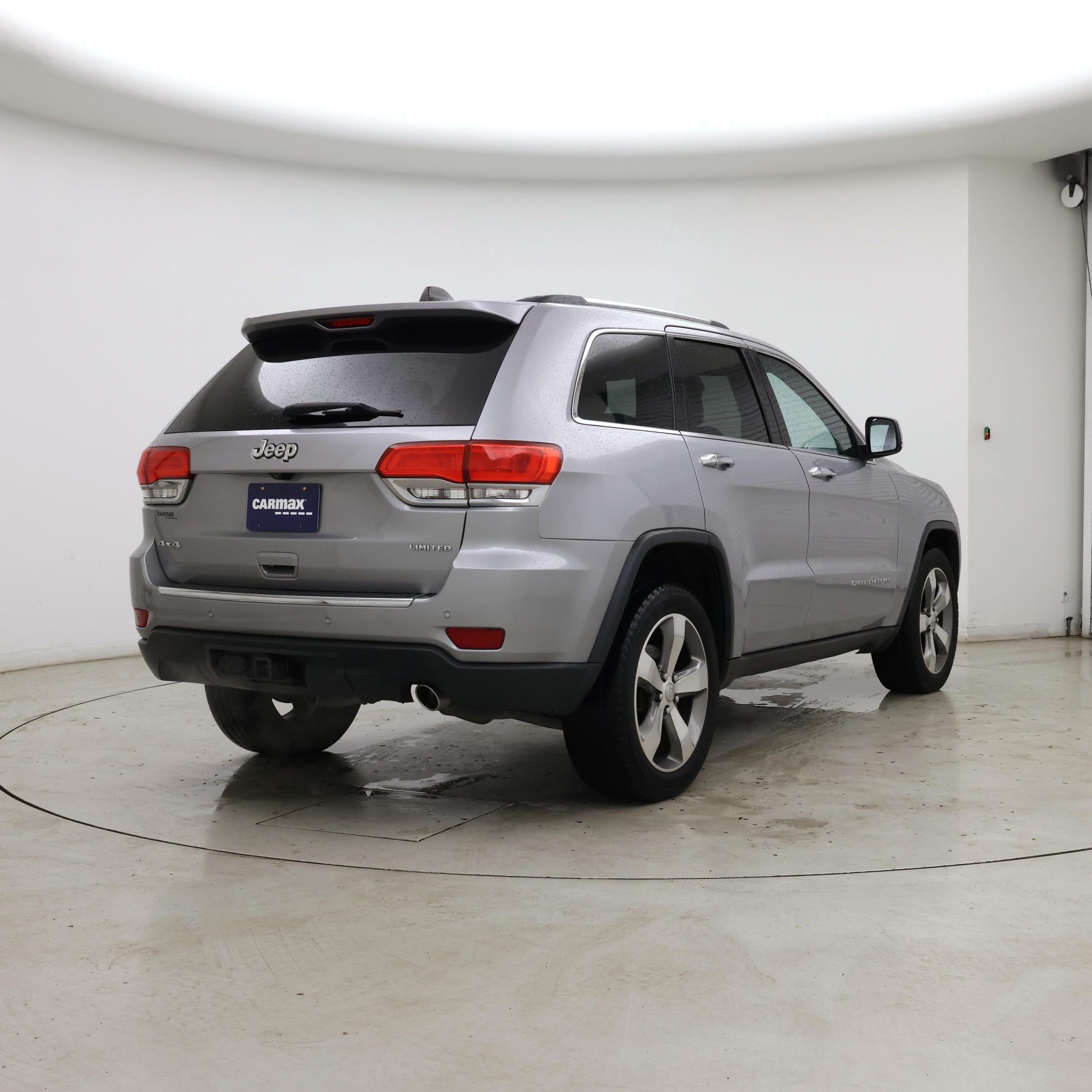 Thumbnail: 2015 Jeep Grand Cherokee - 8