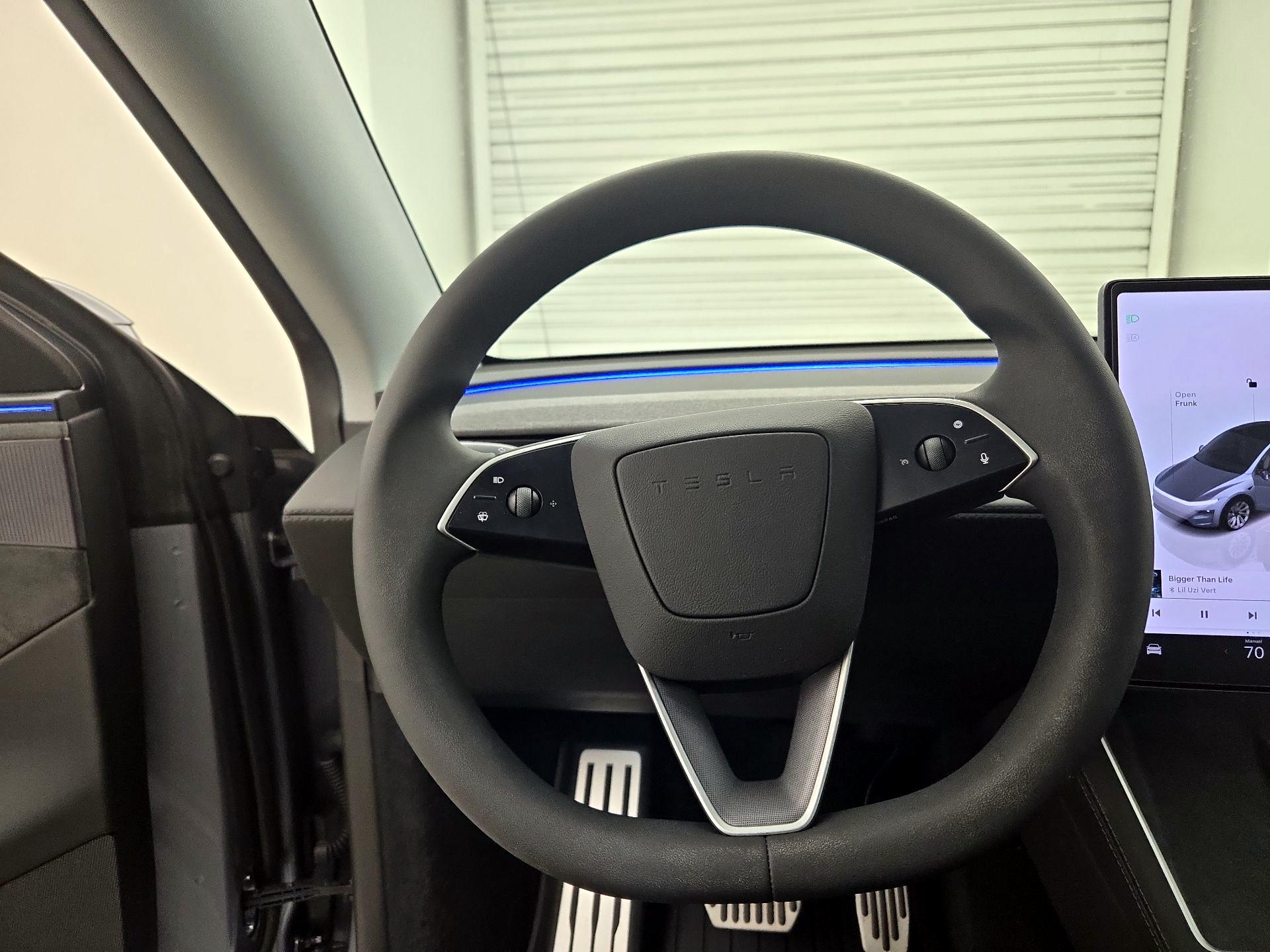 Thumbnail: 2026 Tesla Model Y - 10