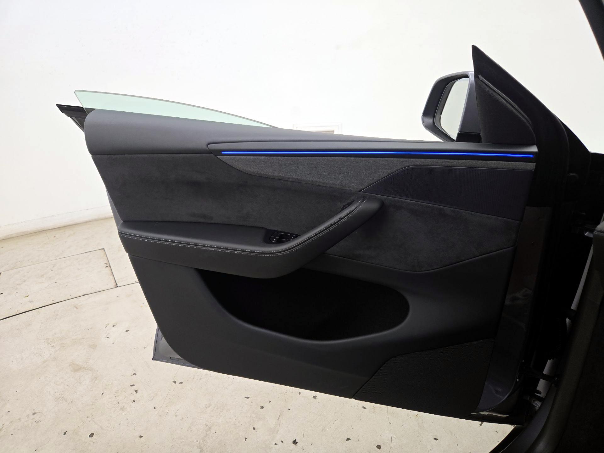 Thumbnail: 2026 Tesla Model Y - 12
