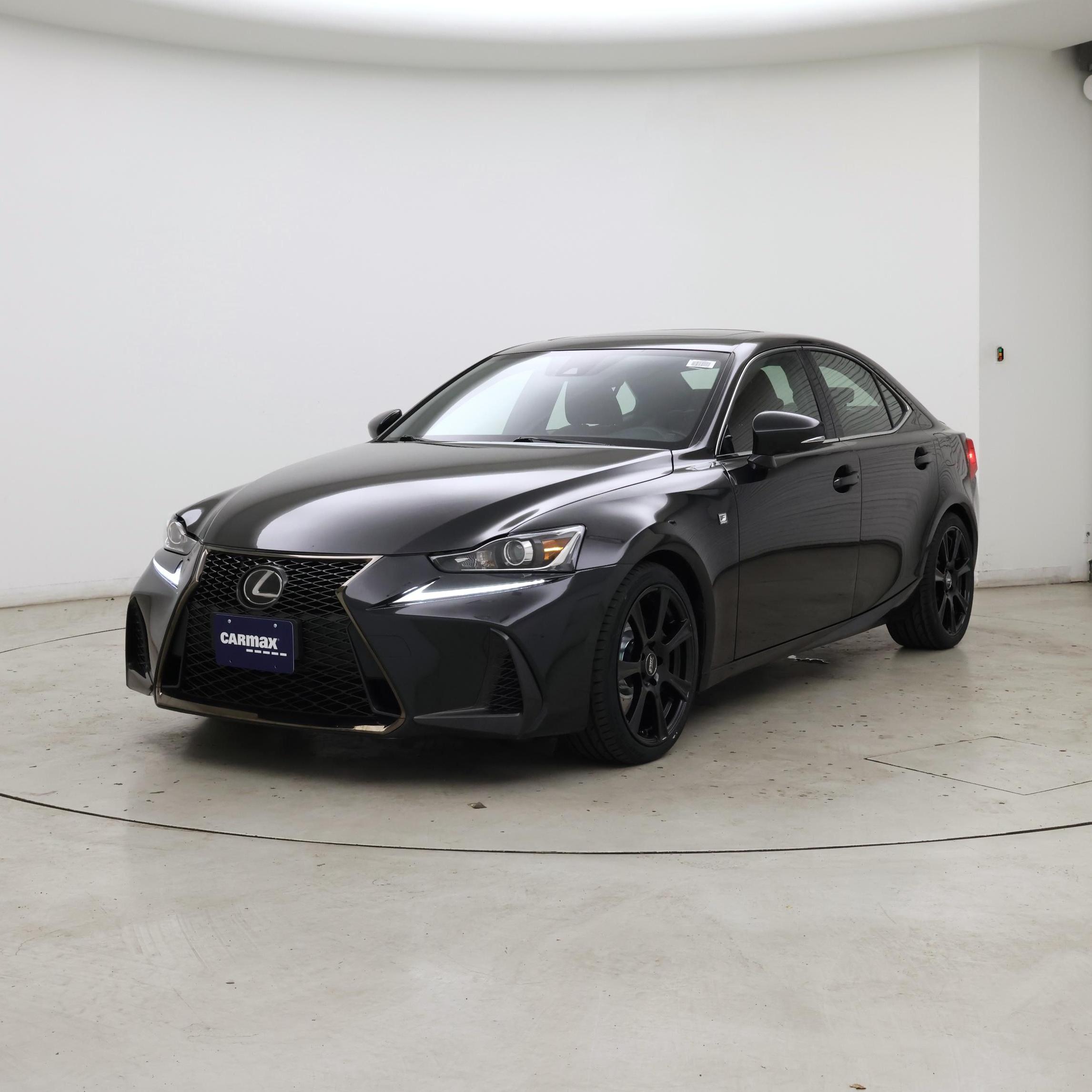 Thumbnail: 2019 Lexus IS - 4