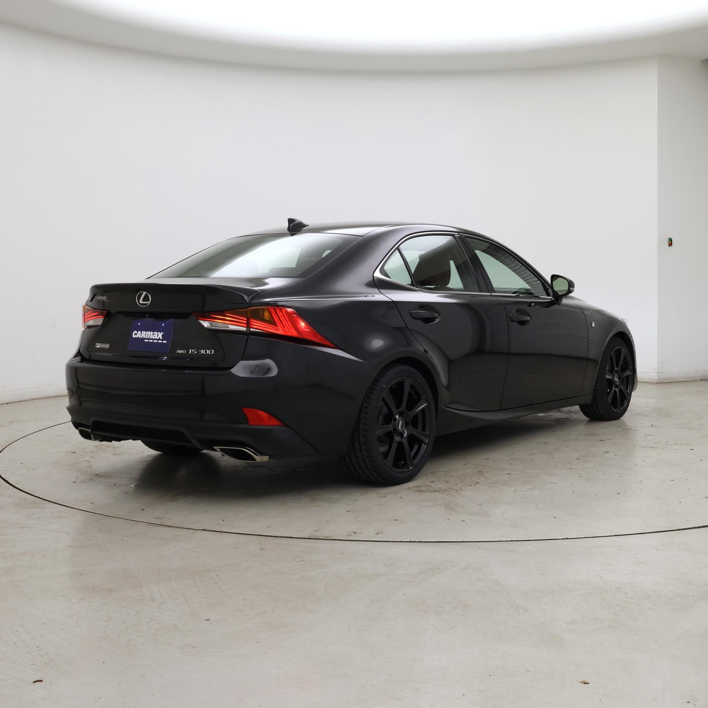 Thumbnail: 2019 Lexus IS - 8