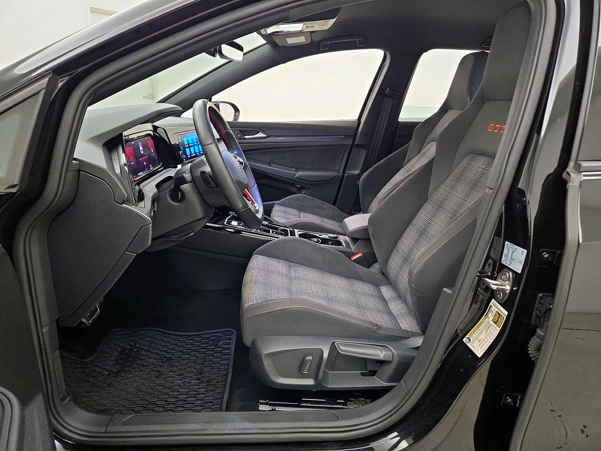 Thumbnail: 2024 Volkswagen Golf - 11
