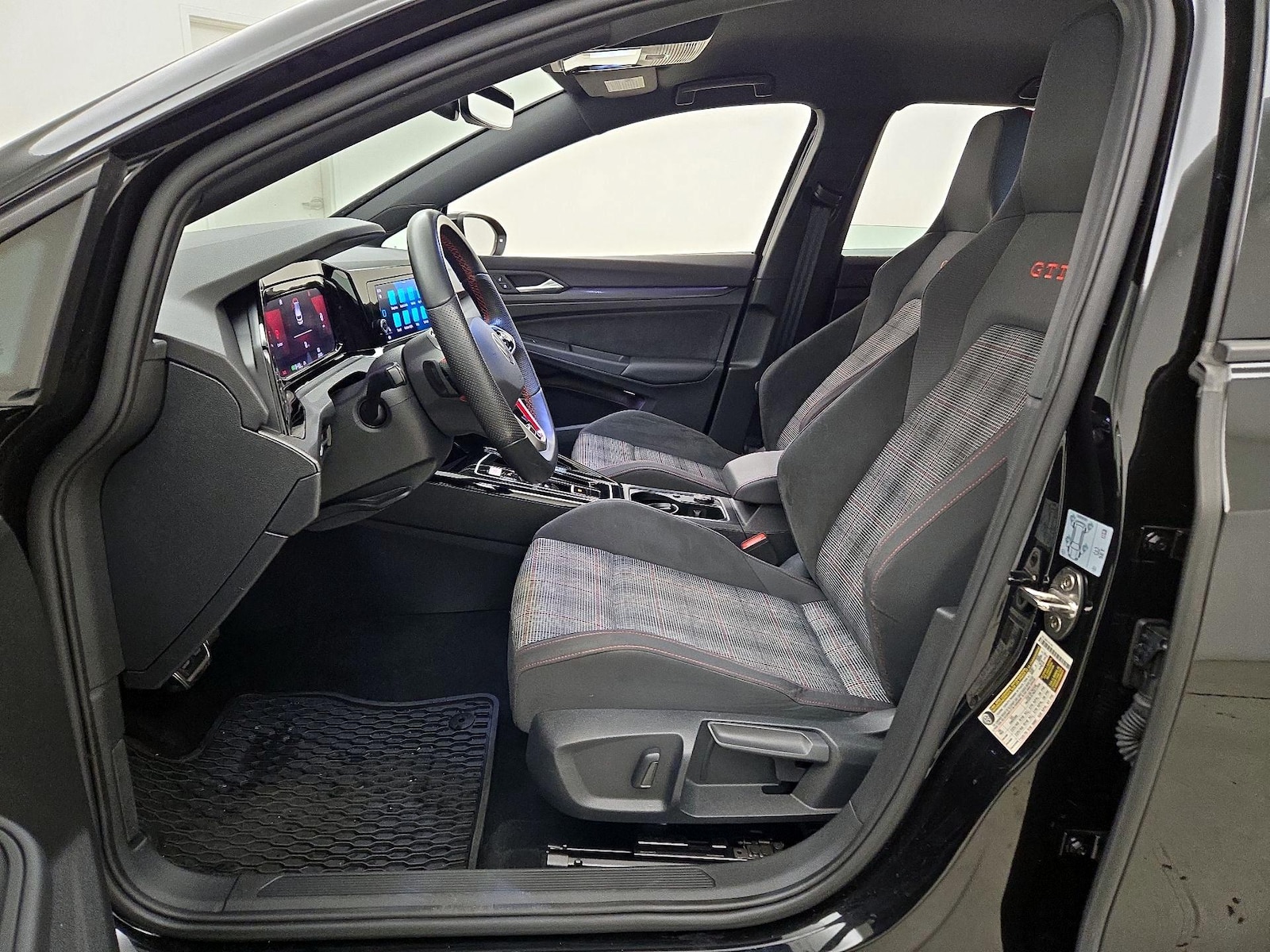 2024 Volkswagen Golf GTI S - Photo 12