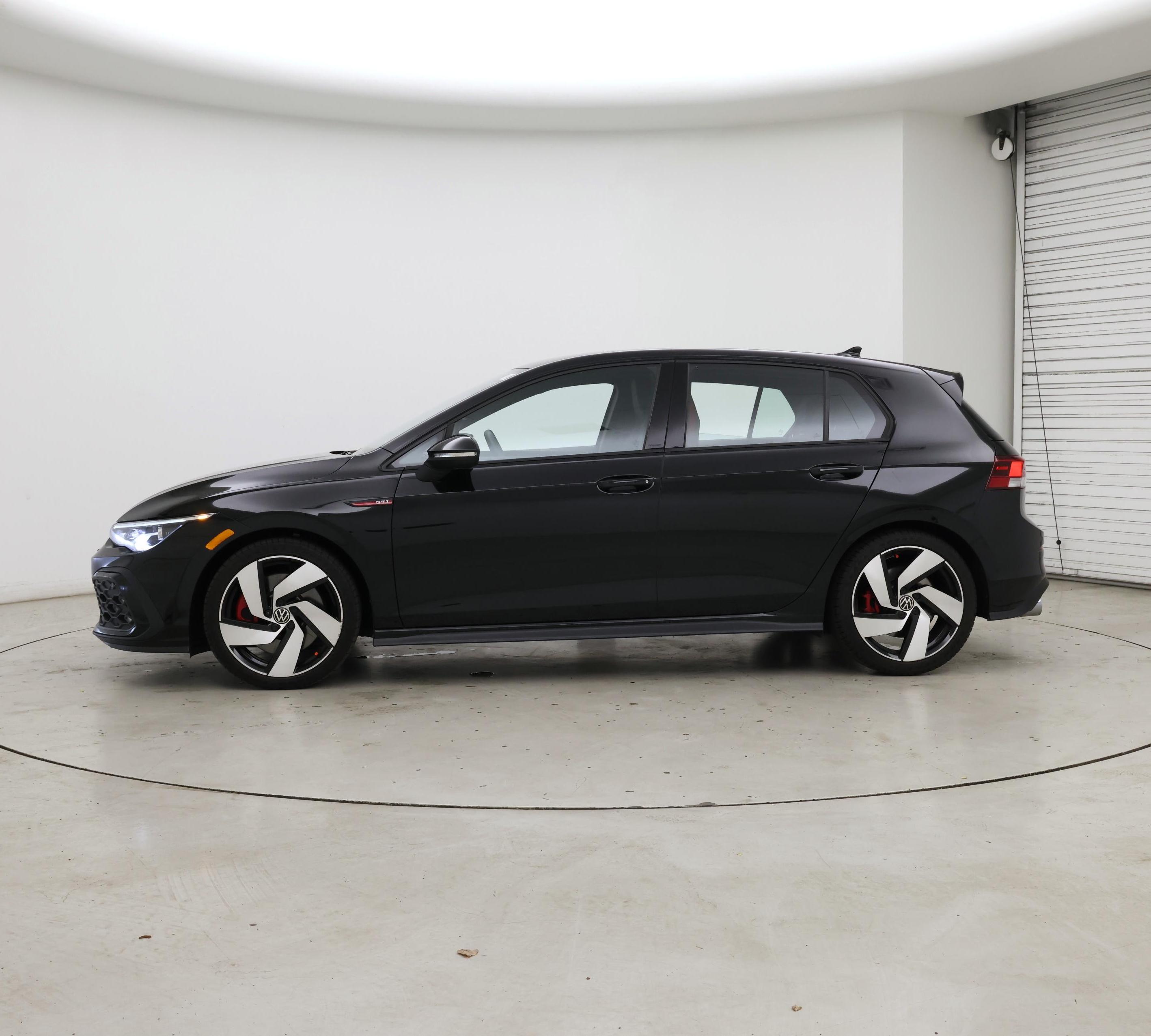 Thumbnail: 2024 Volkswagen Golf - 3