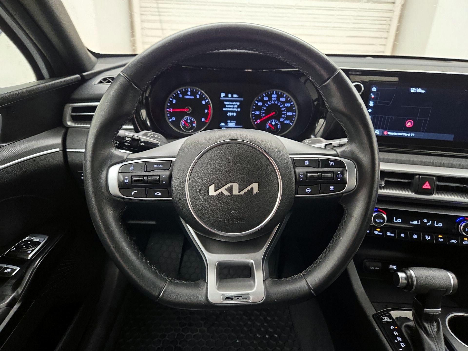Thumbnail: 2023 Kia K5 - 10