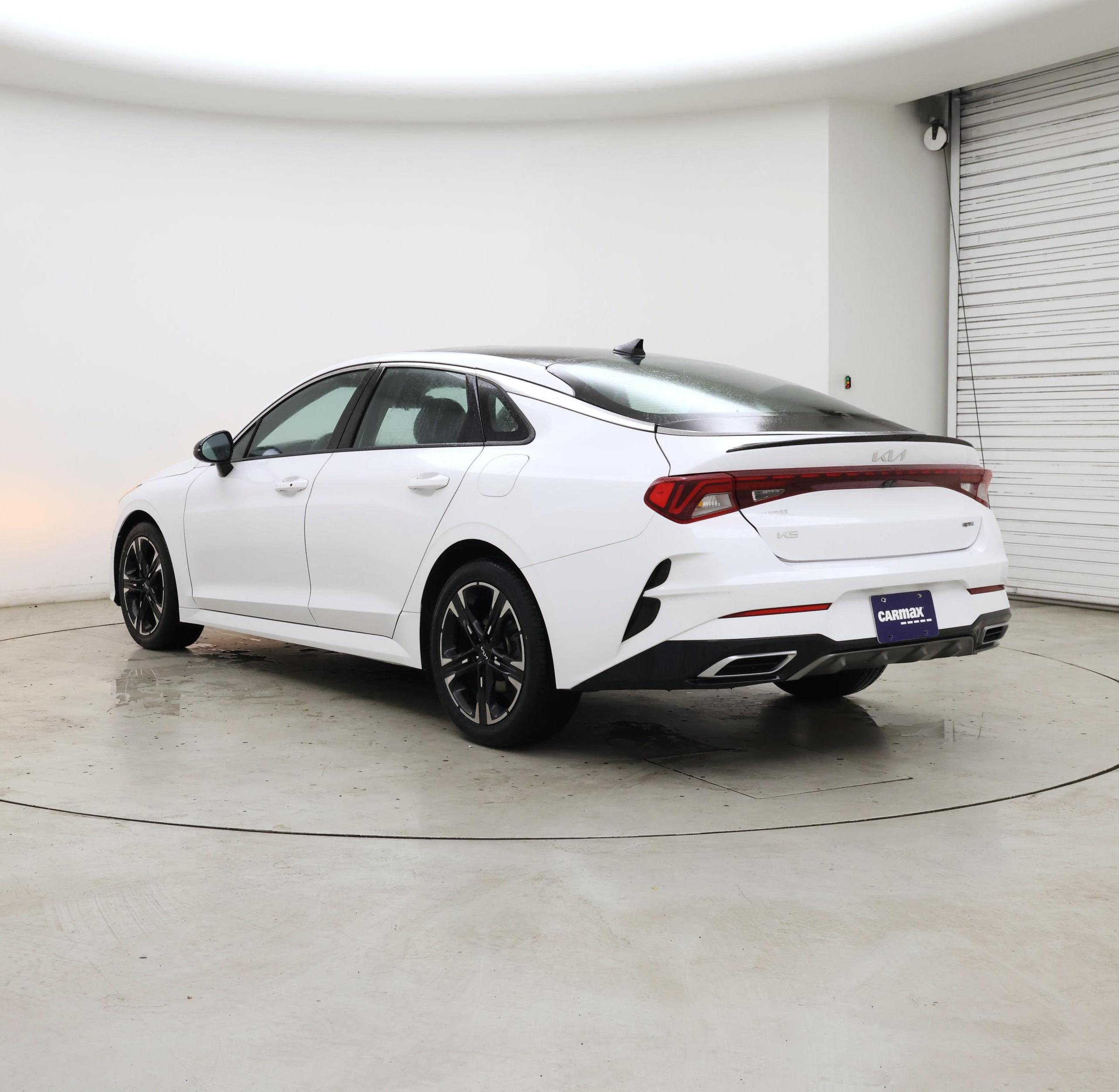 Thumbnail: 2023 Kia K5 - 2