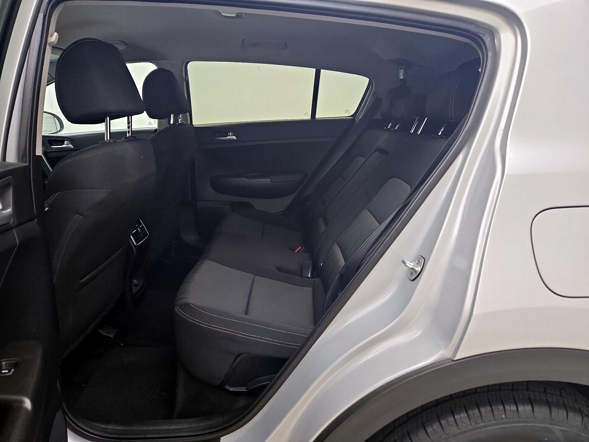 Thumbnail: 2020 Kia Sportage - 19