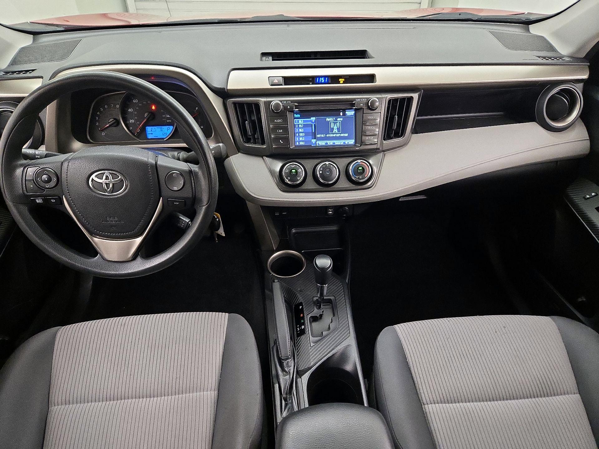 Thumbnail: 2014 Toyota RAV4 - 9