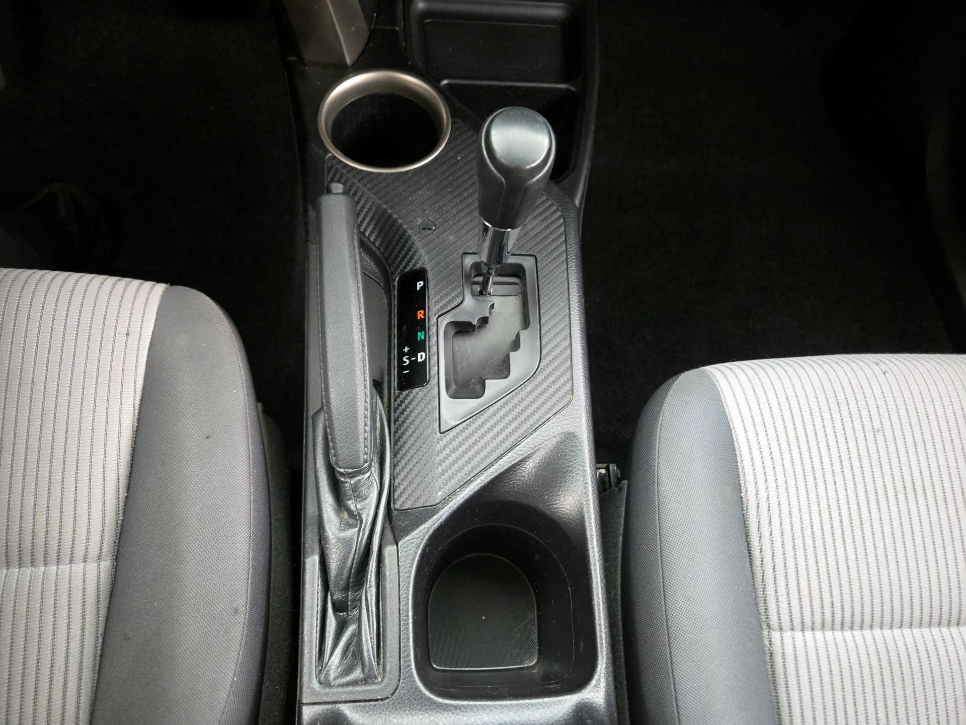 Thumbnail: 2014 Toyota RAV4 - 16