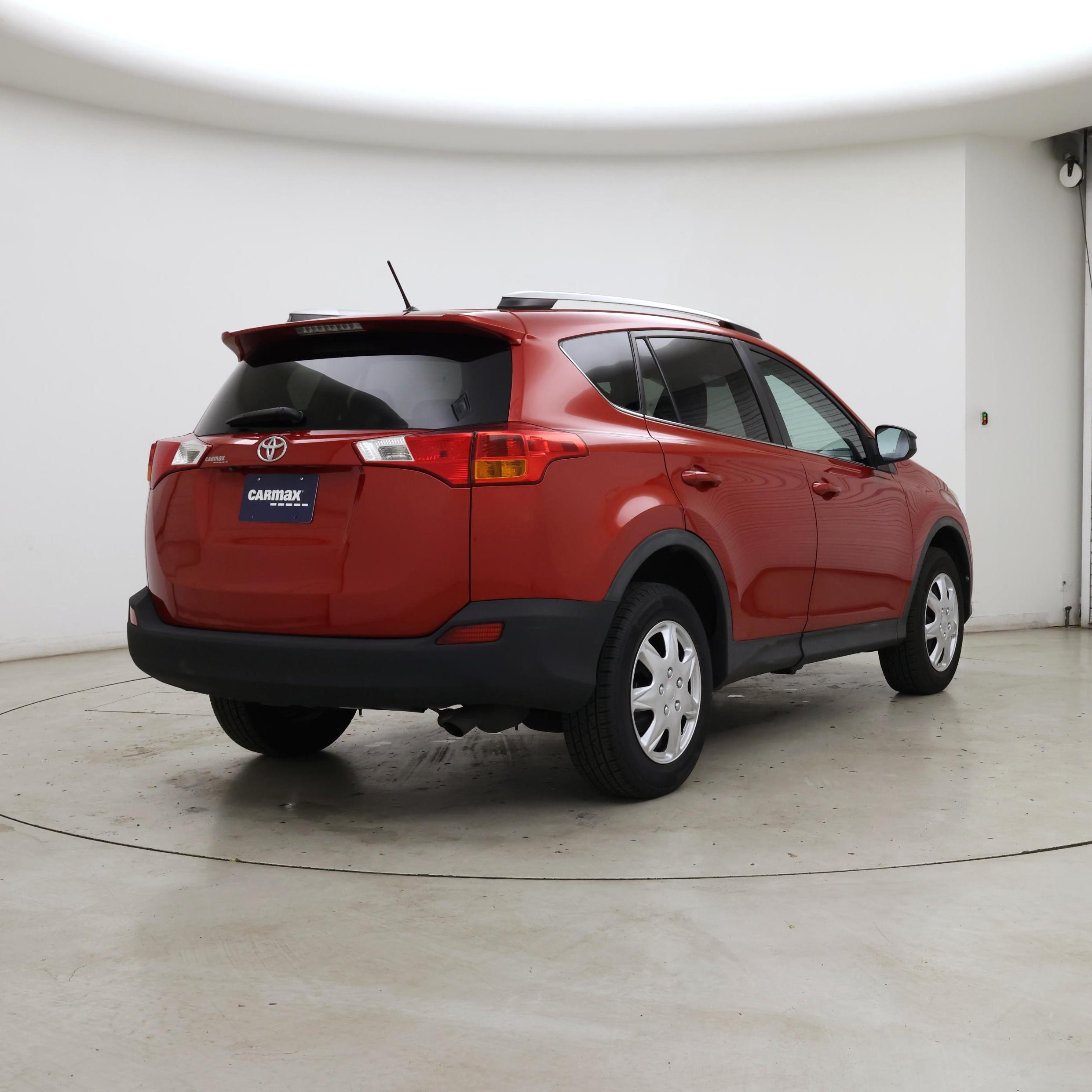 Thumbnail: 2014 Toyota RAV4 - 8