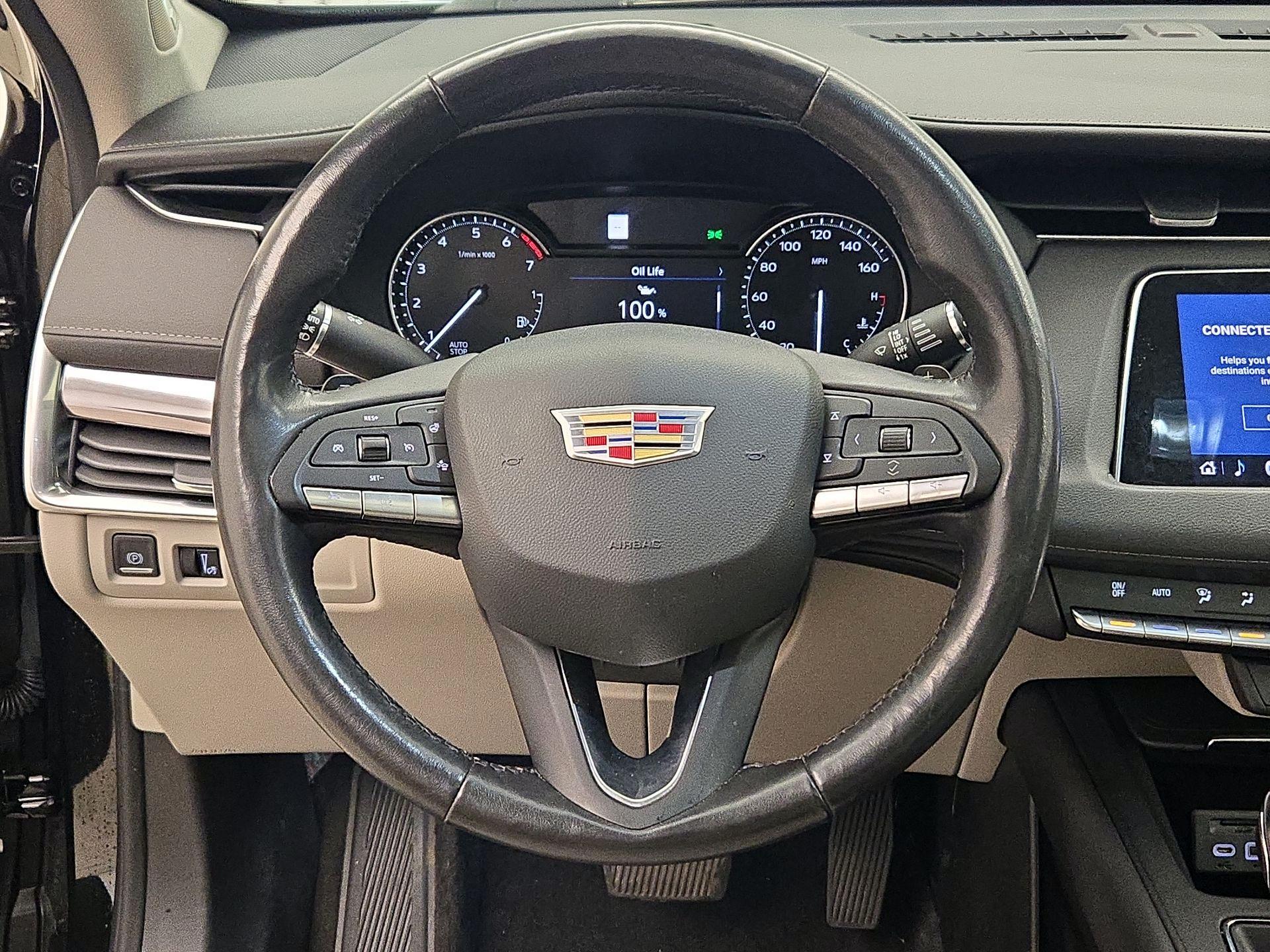 Thumbnail: 2021 Cadillac XT4 - 10