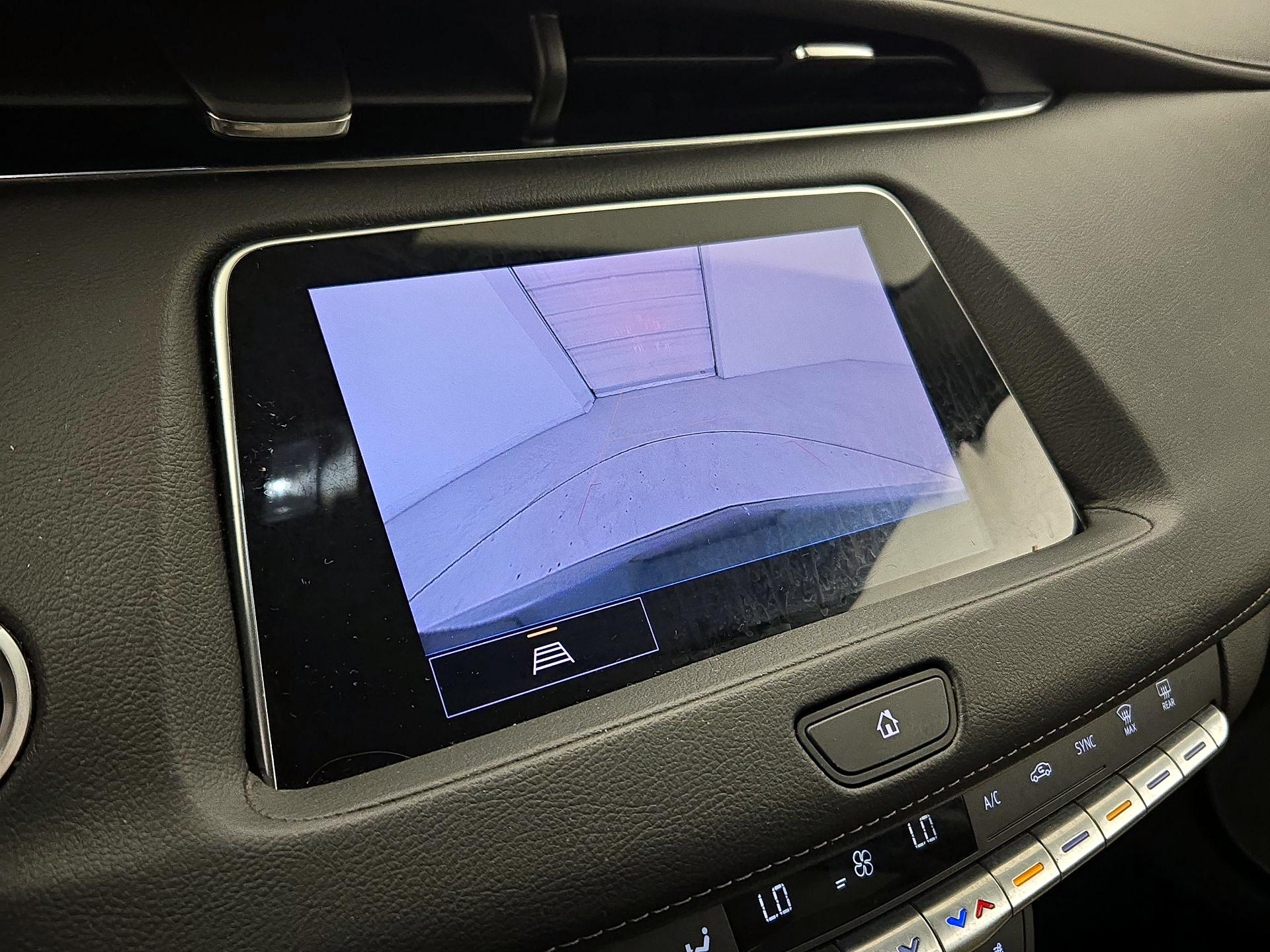 Thumbnail: 2021 Cadillac XT4 - 15