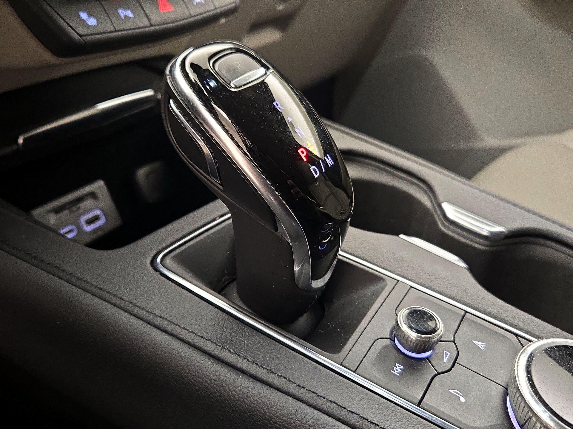 Thumbnail: 2021 Cadillac XT4 - 18