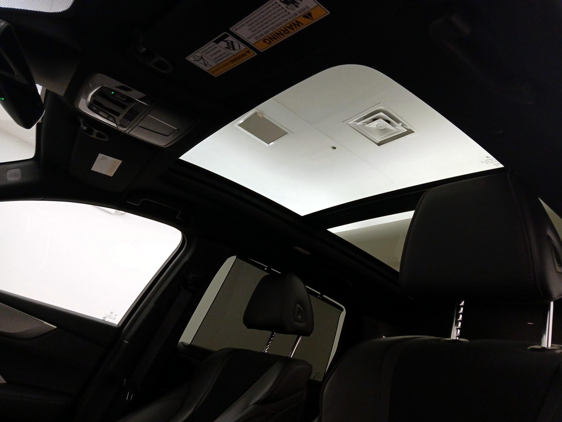Thumbnail: 2023 Acura MDX - 20