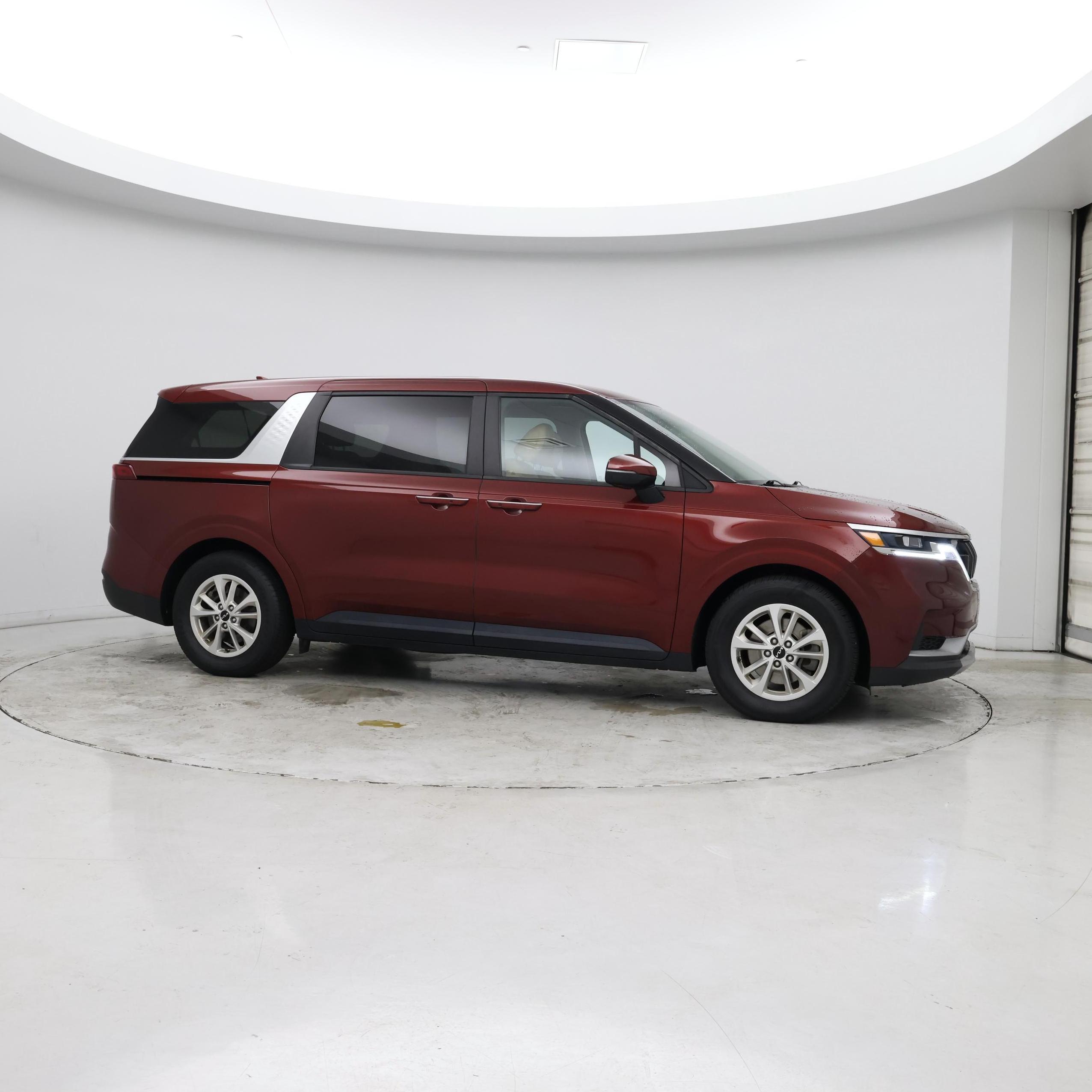 Thumbnail: 2023 Kia Carnival - 7