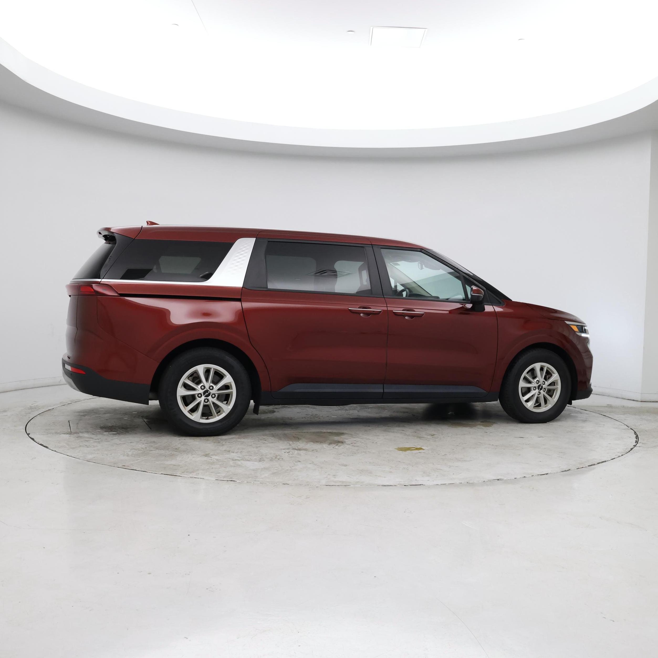 Thumbnail: 2023 Kia Carnival - 8