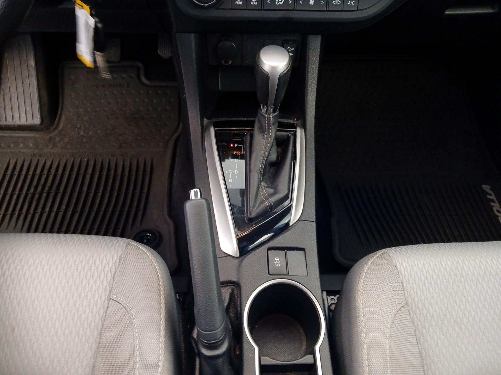 Thumbnail: 2016 Toyota Corolla - 17