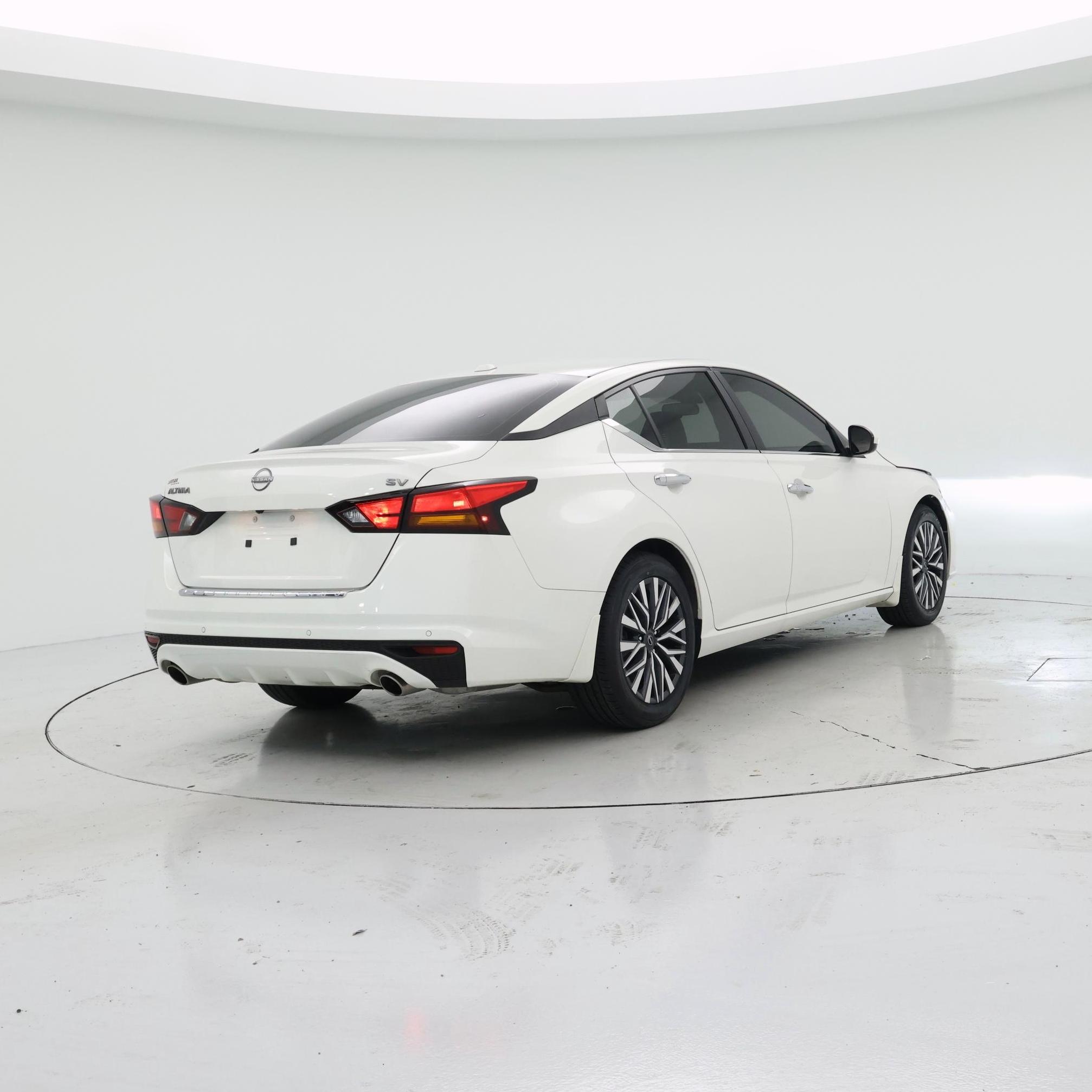 Thumbnail: 2023 Nissan Altima - 8