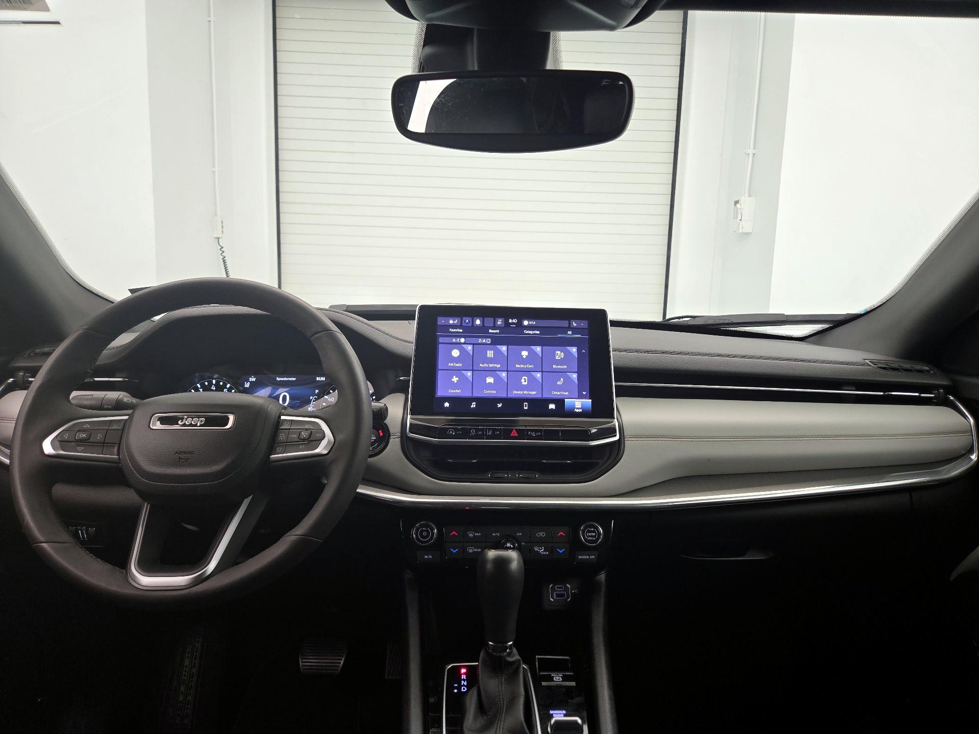 Thumbnail: 2023 Jeep Compass - 9