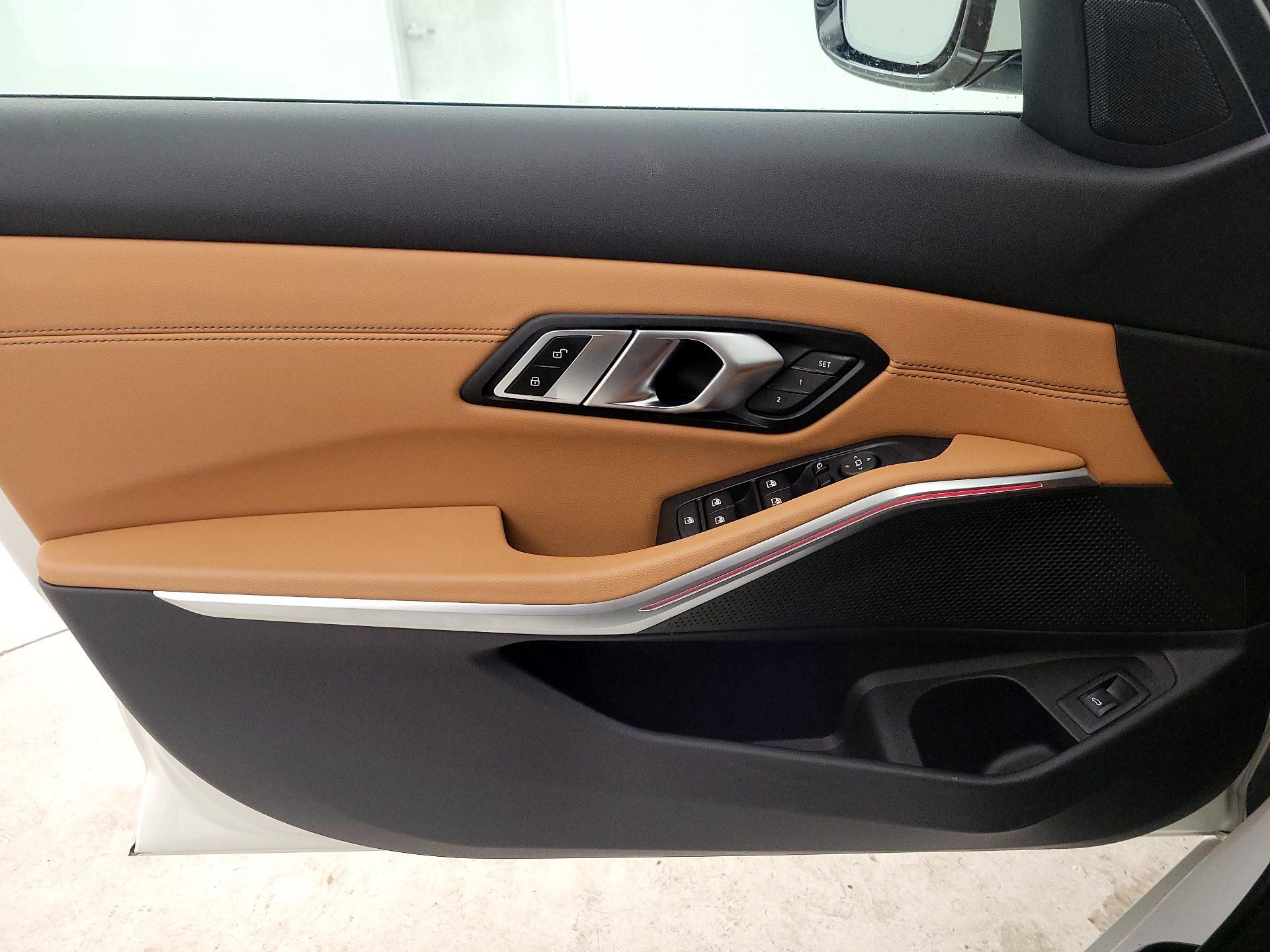Thumbnail: 2021 BMW 3 Series - 12