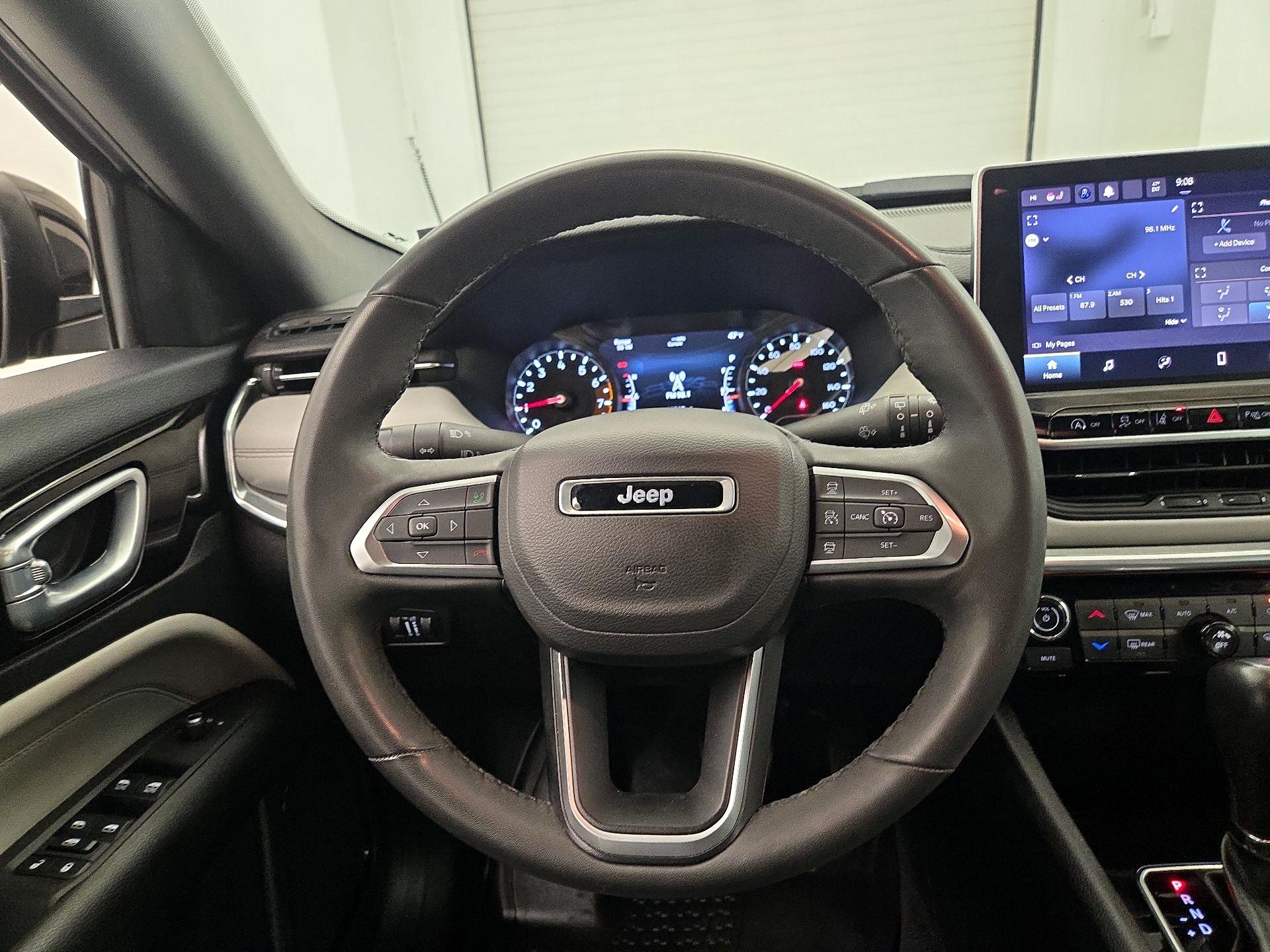 Thumbnail: 2023 Jeep Compass - 10