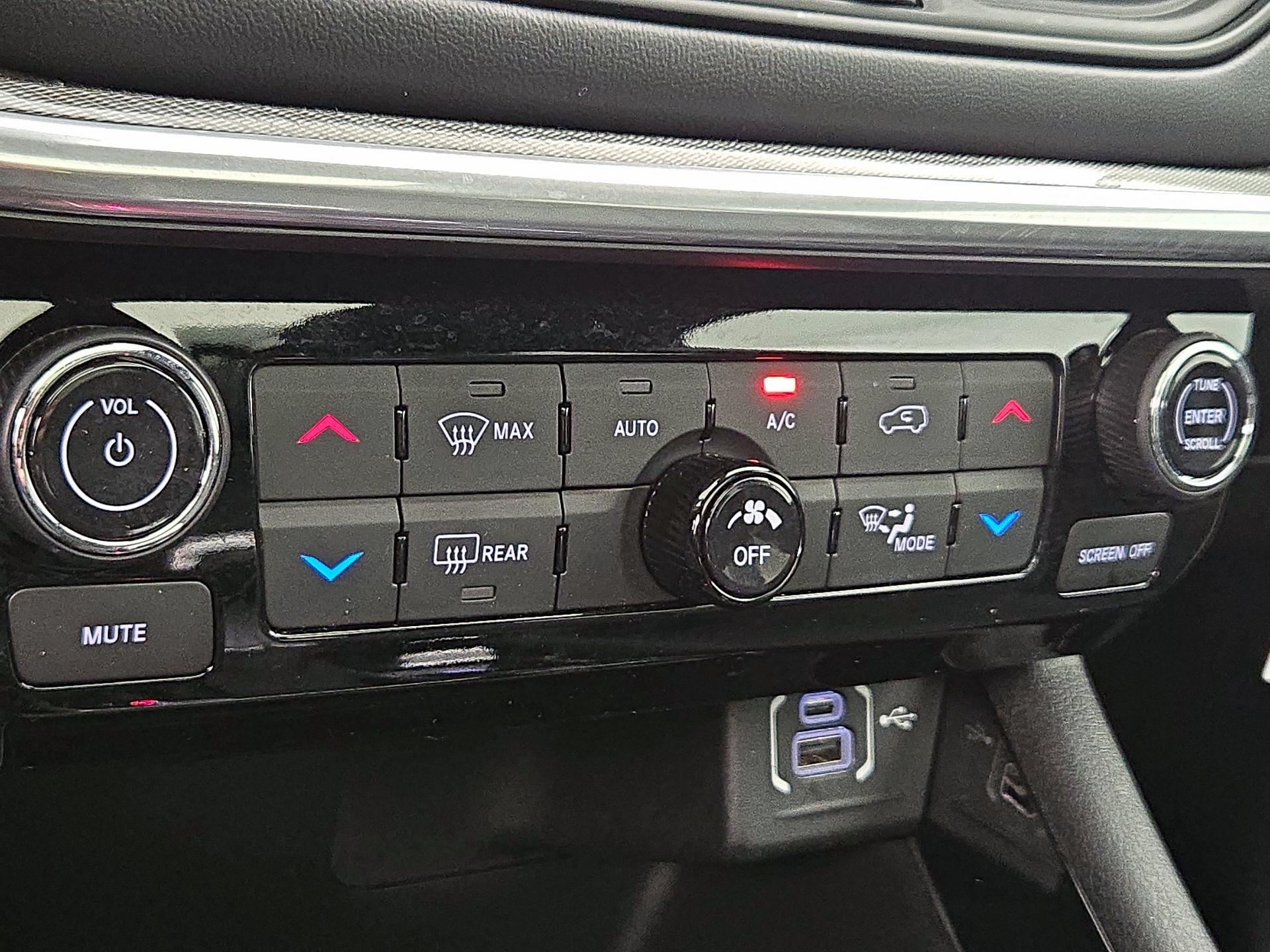 Thumbnail: 2024 Jeep Compass - 17