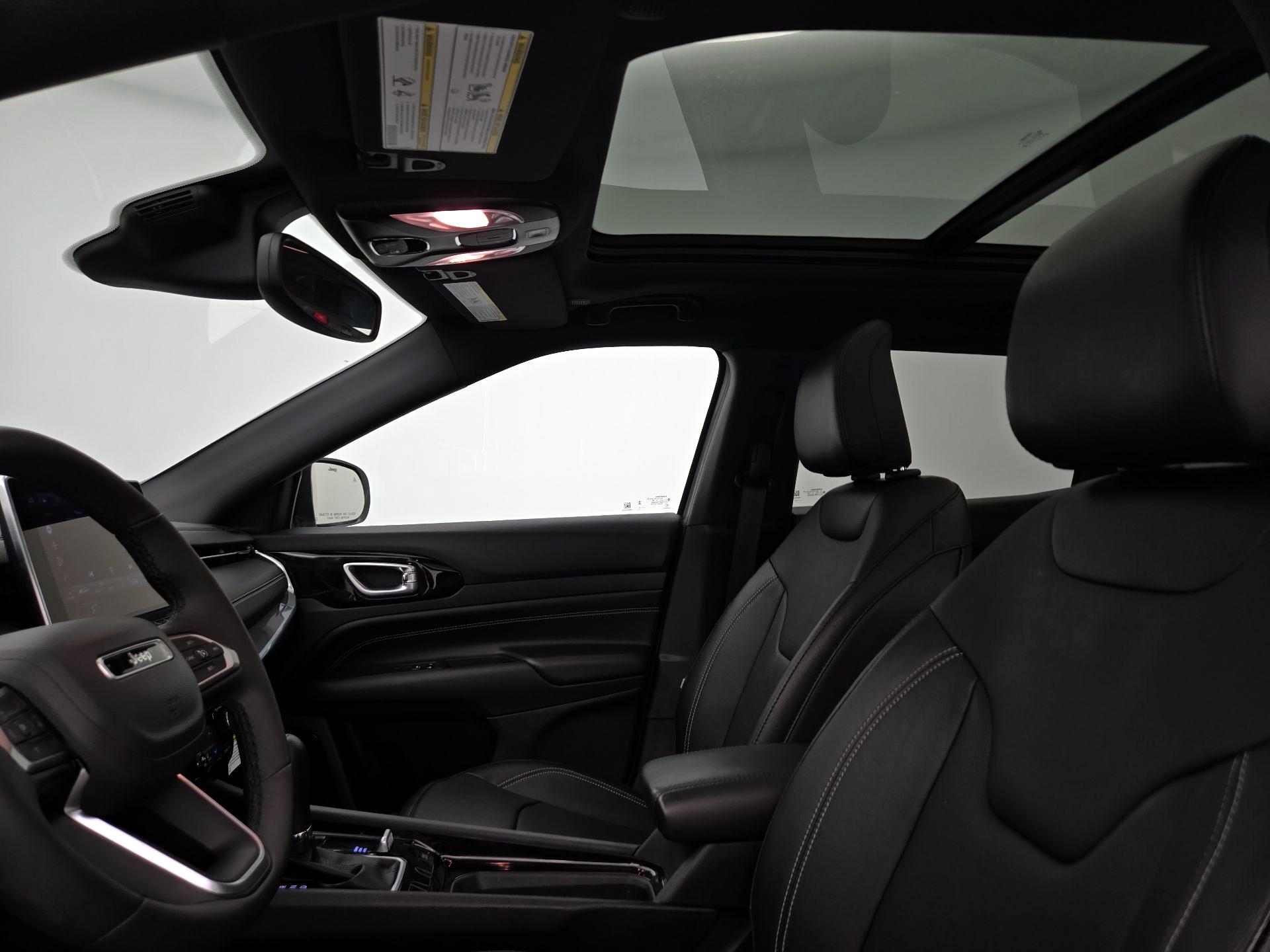 Thumbnail: 2024 Jeep Compass - 20