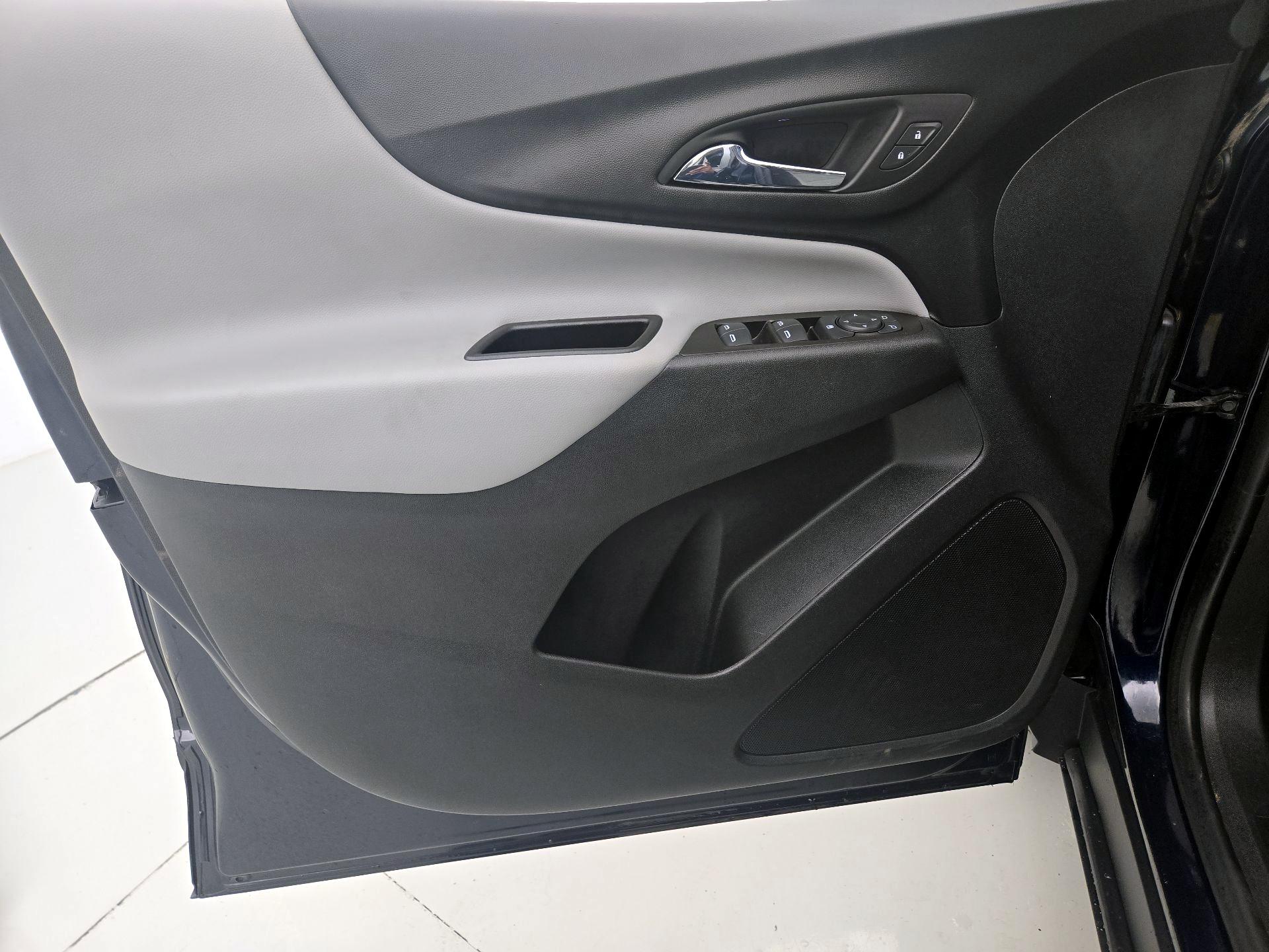 Thumbnail: 2020 Chevrolet Equinox - 12