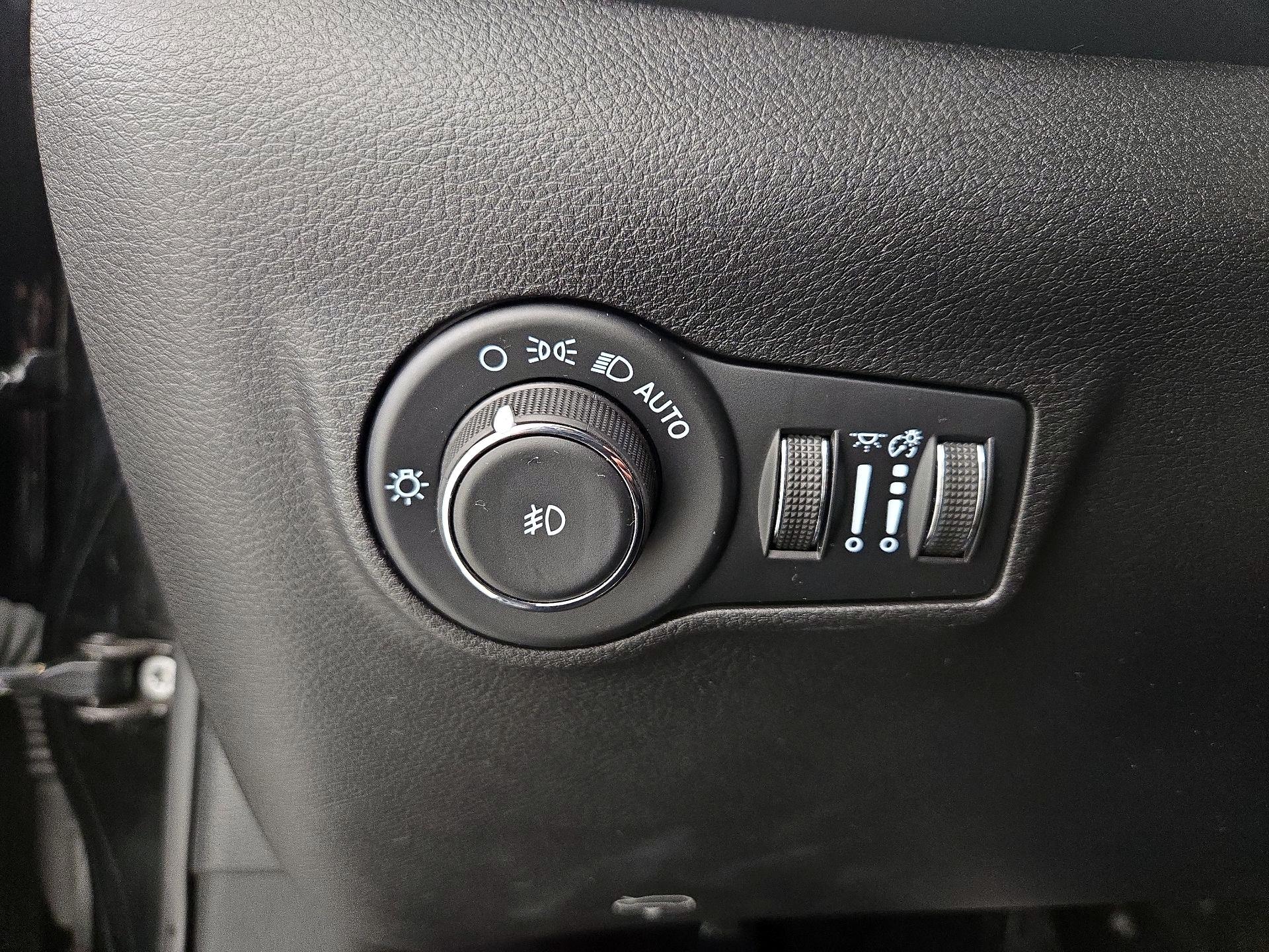 Thumbnail: 2023 Jeep Compass - 13