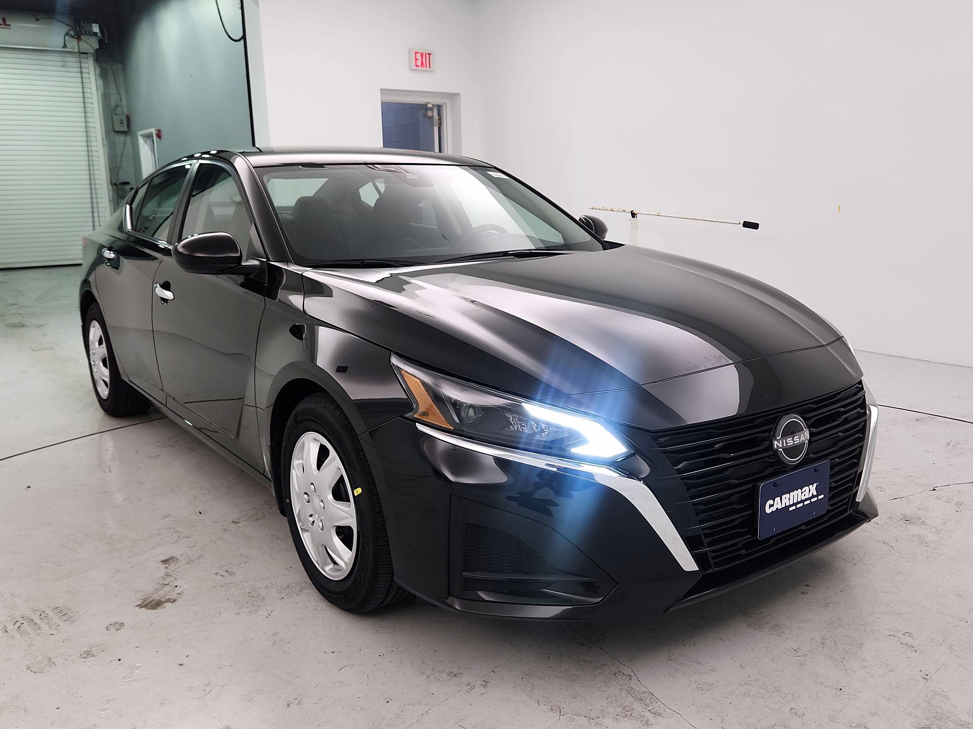 Thumbnail: 2023 Nissan Altima - 1