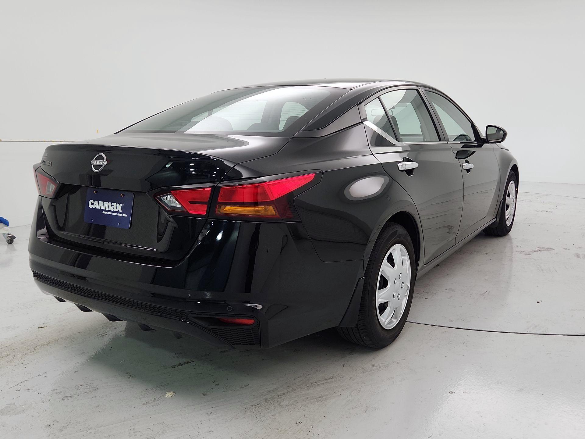 Thumbnail: 2023 Nissan Altima - 5