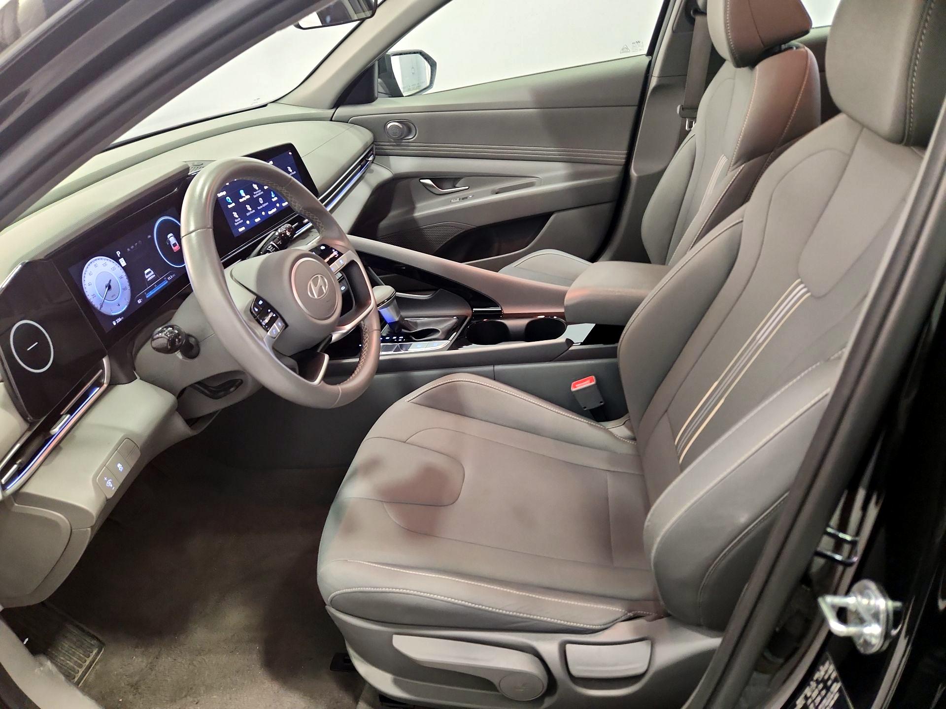 Thumbnail: 2025 Hyundai Elantra - 11