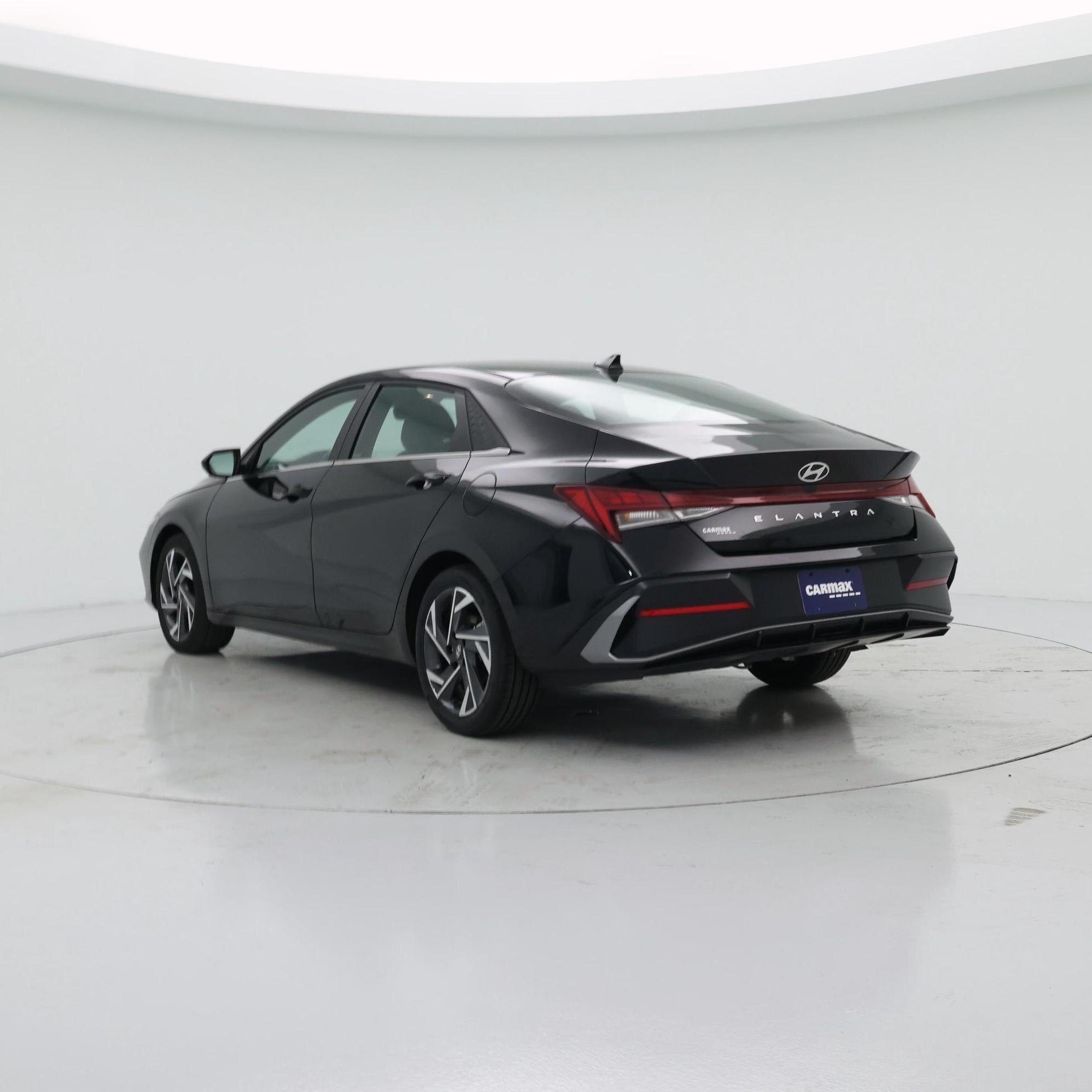 Thumbnail: 2025 Hyundai Elantra - 2
