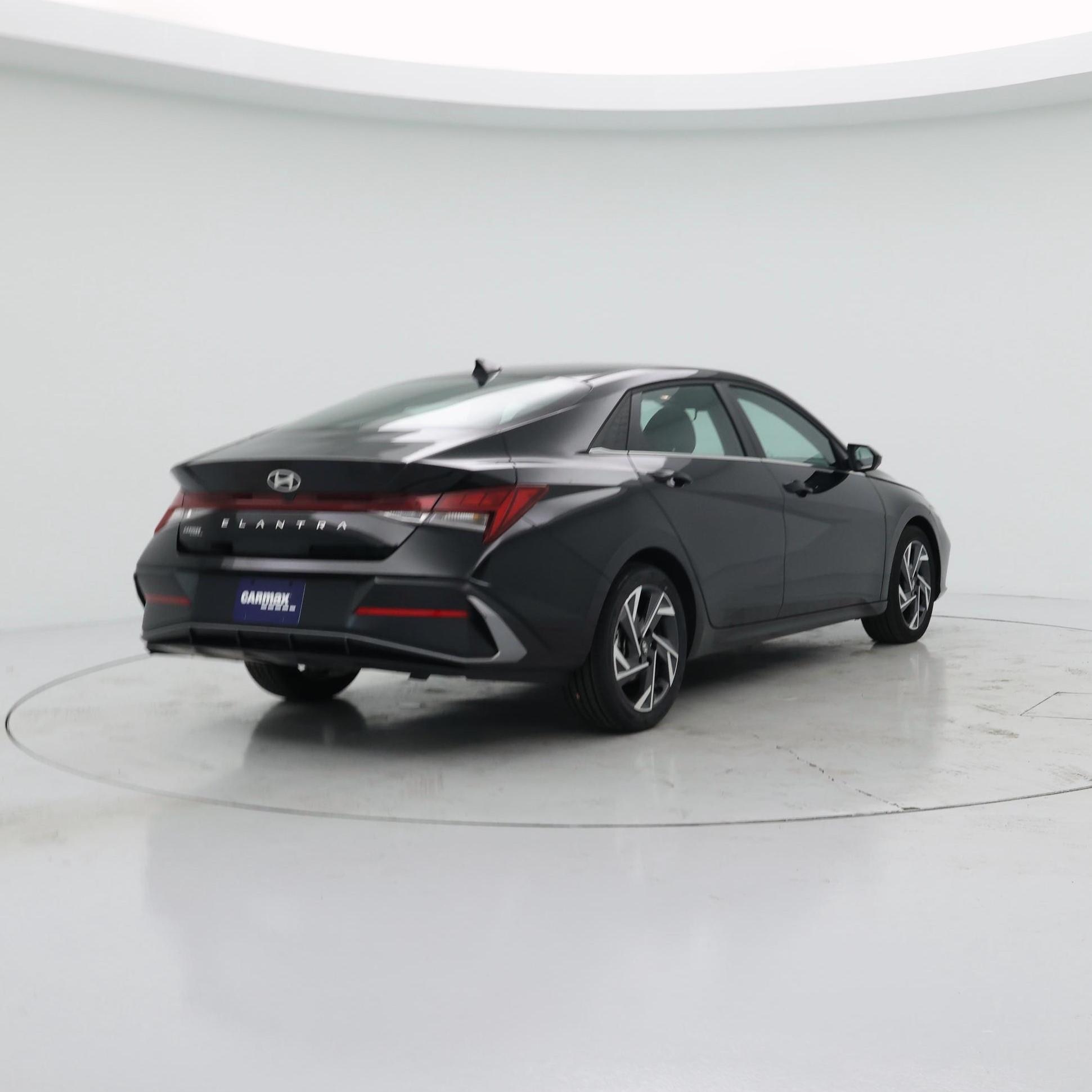 Thumbnail: 2025 Hyundai Elantra - 8