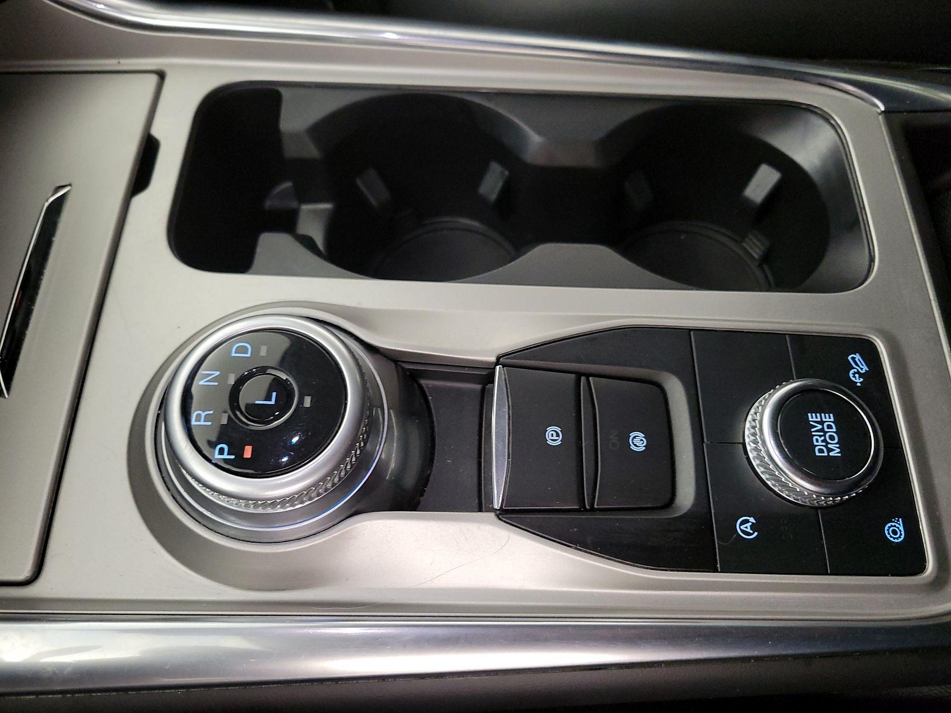 Thumbnail: 2023 Ford Explorer - 17