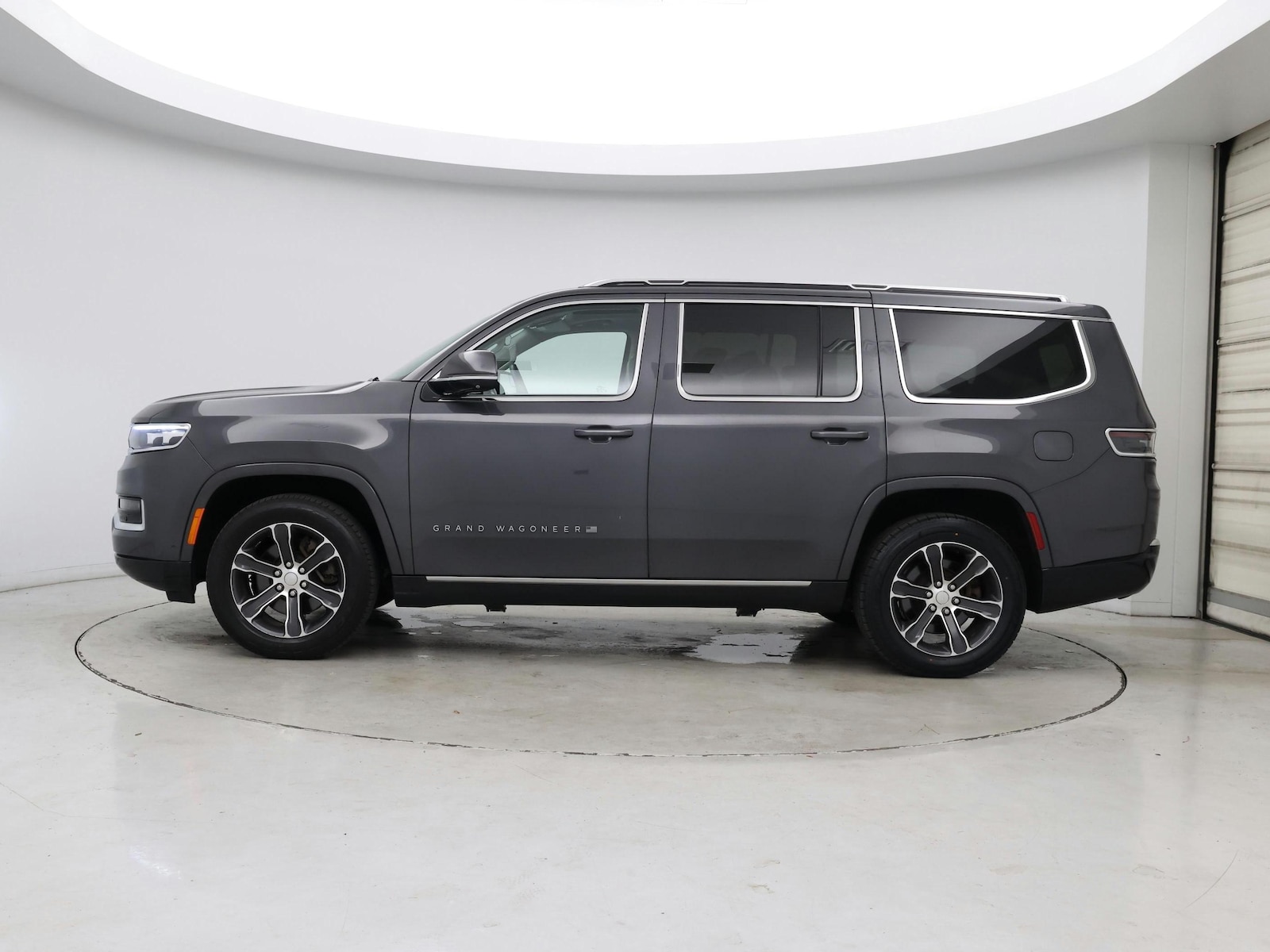 2022 Jeep Grand Wagoneer Series I - Photo 4