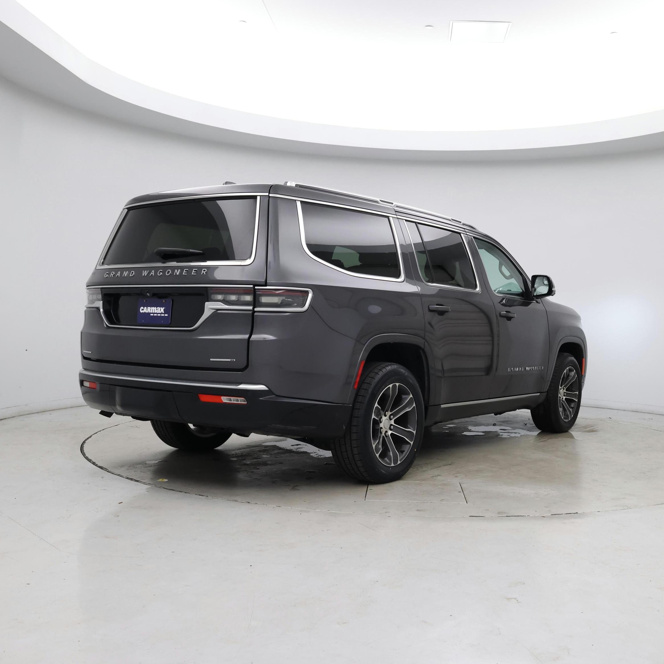 Thumbnail: 2022 Jeep Grand Wagoneer - 8