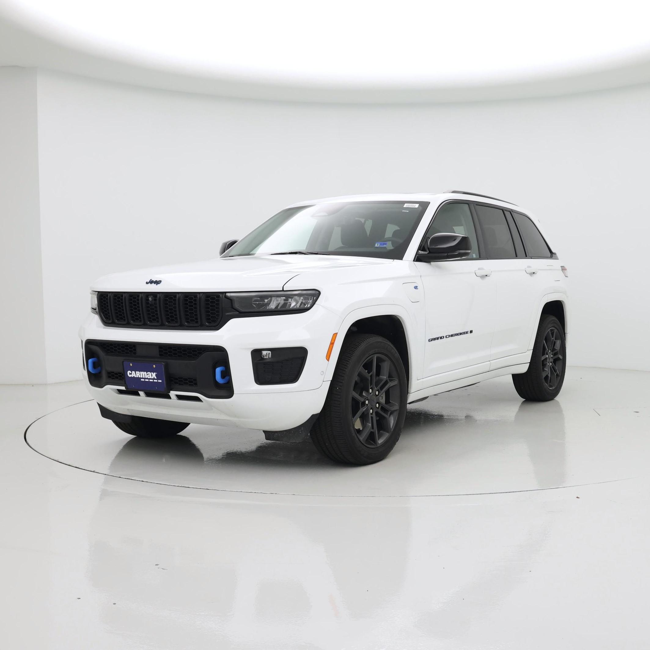 Thumbnail: 2023 Jeep Grand Cherokee - 4