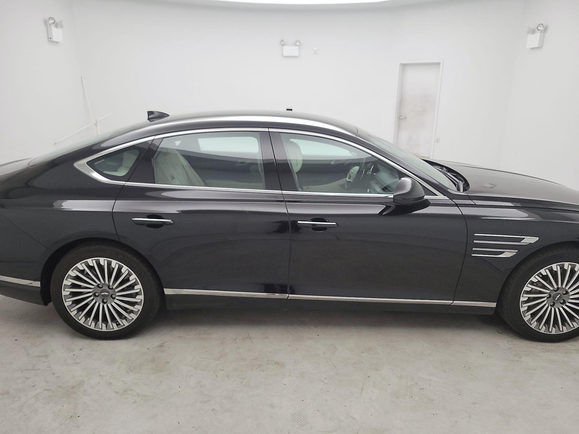 Thumbnail: 2023 Genesis G80 - 4