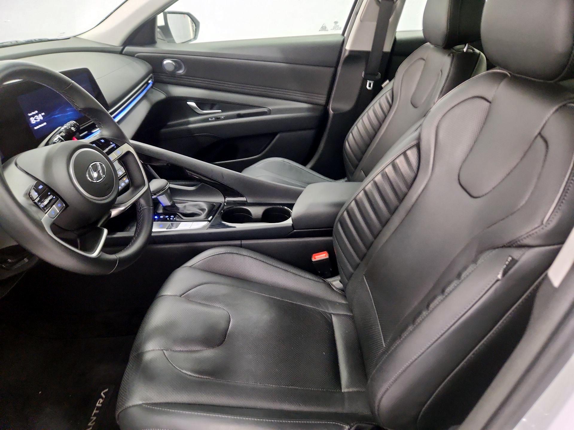 Thumbnail: 2023 Hyundai Elantra - 11