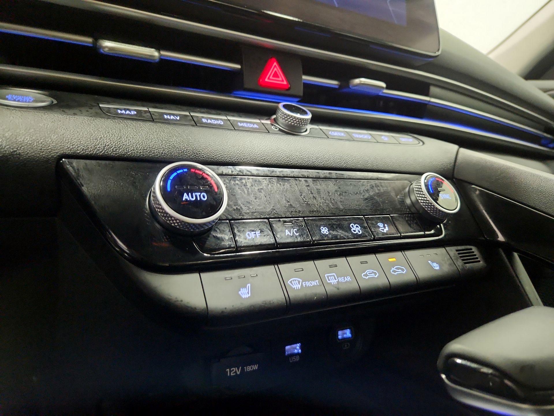 Thumbnail: 2023 Hyundai Elantra - 16