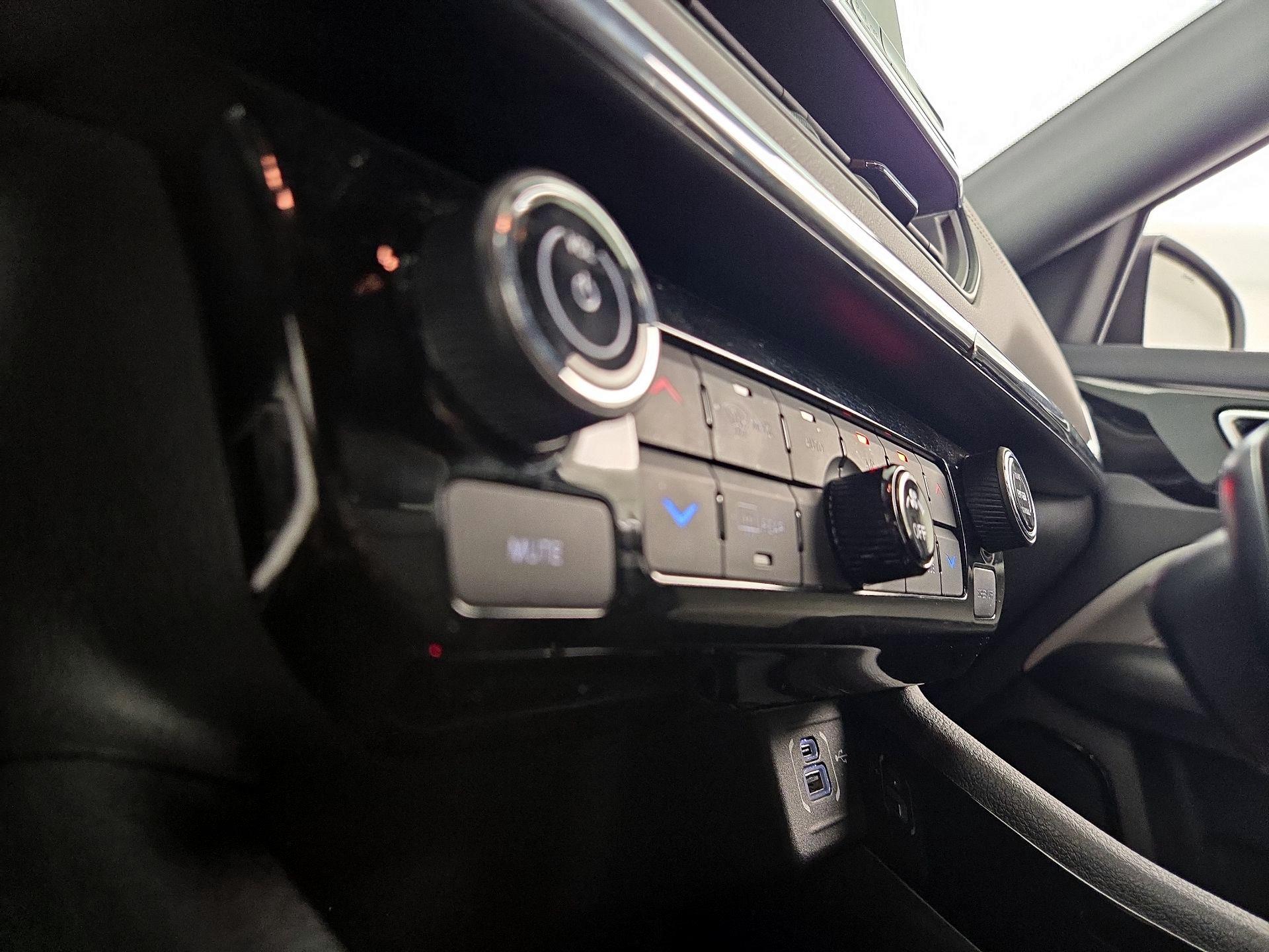 Thumbnail: 2023 Jeep Compass - 16