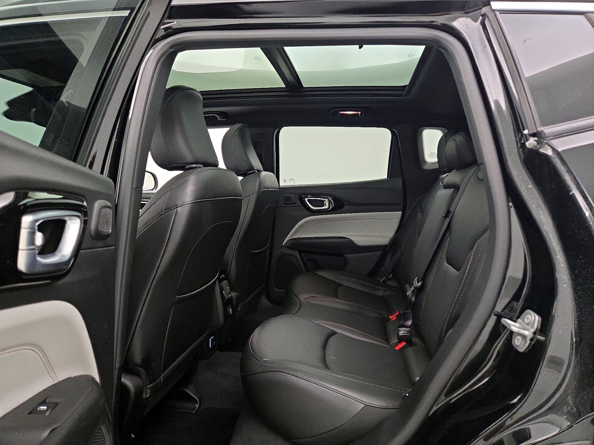 Thumbnail: 2023 Jeep Compass - 20